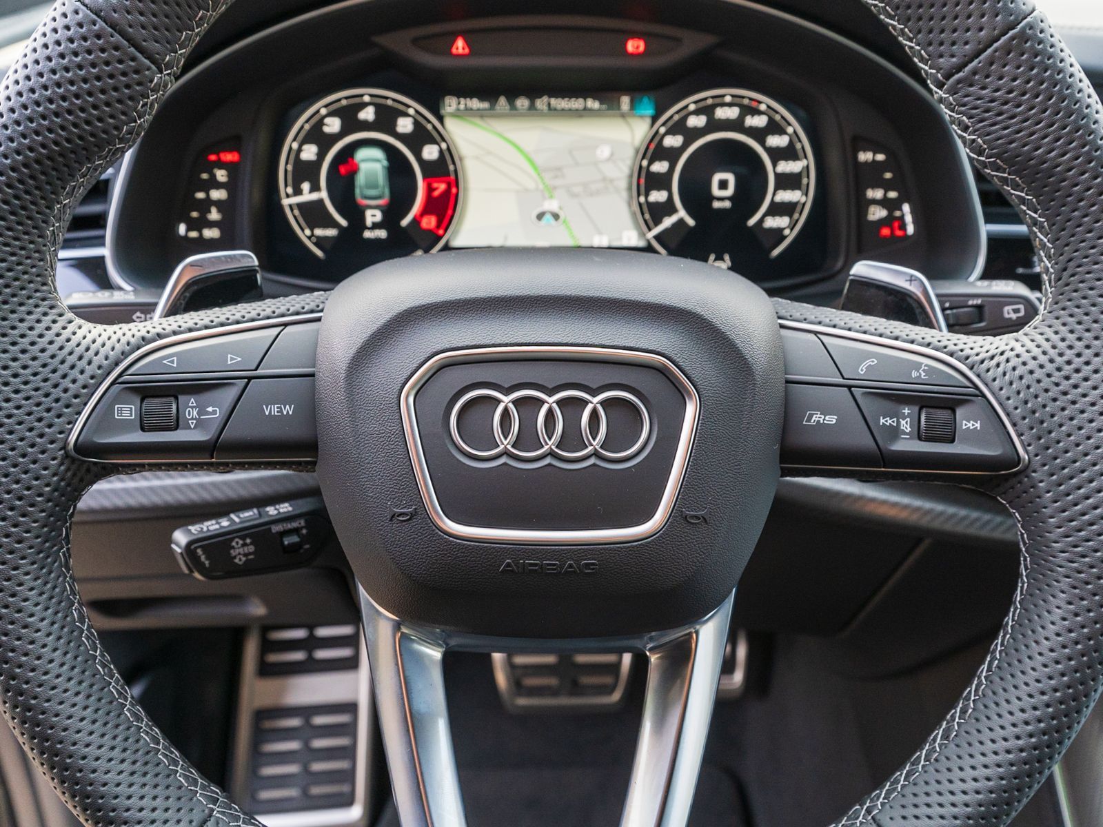 Fahrzeugabbildung Audi RS Q8 SUV 441(600) kW(PS) tiptronic