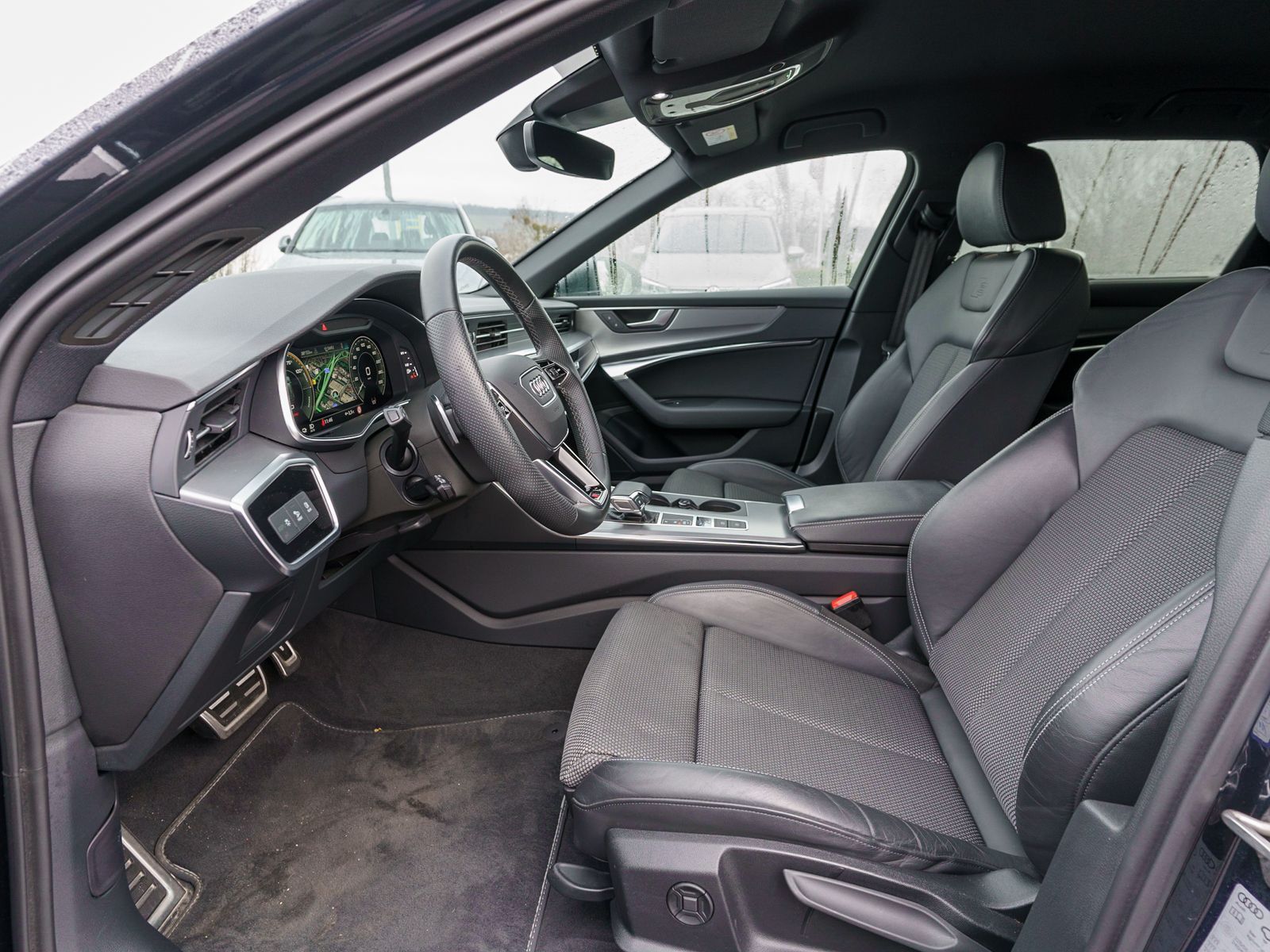 Fahrzeugabbildung Audi A6 Avant S line 50TFSI e quattro Stronic RFK AHK