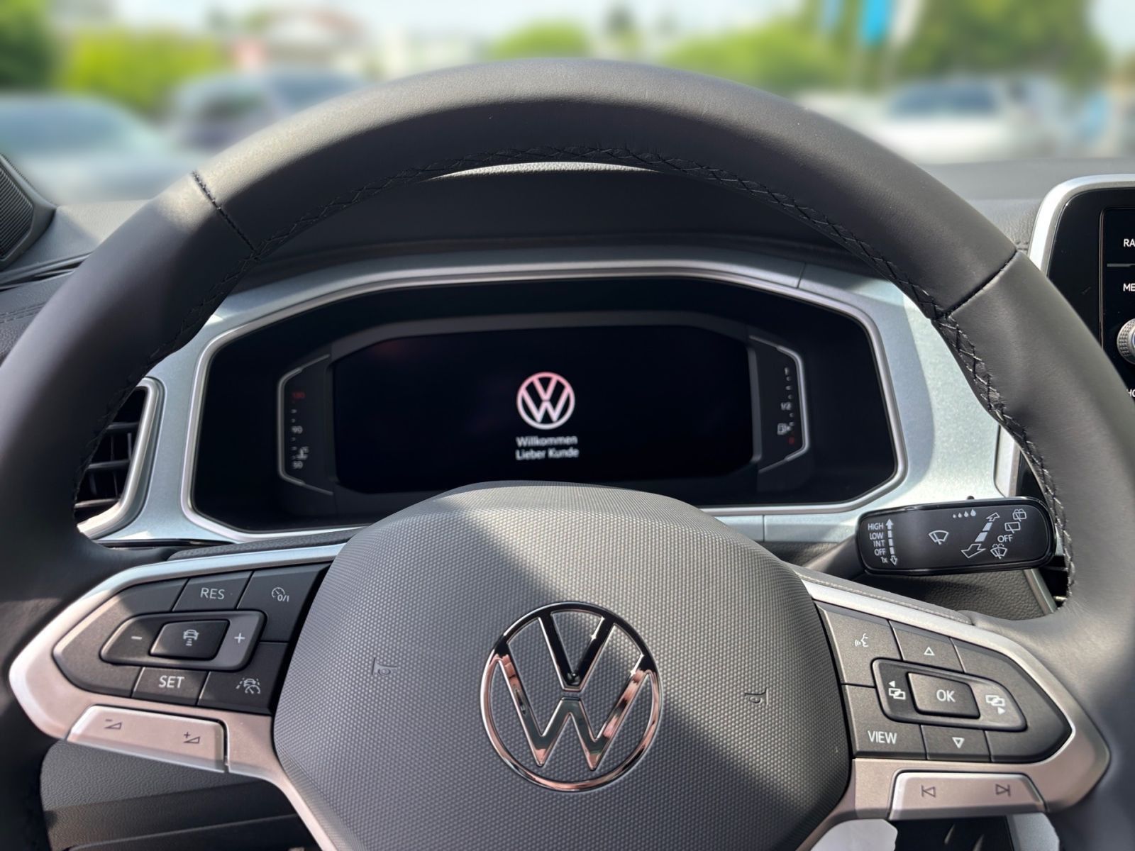 Fahrzeugabbildung Volkswagen T-Roc "GOAL" 1.5 TSI 110 kW (150 PS) DSG | *AHK*