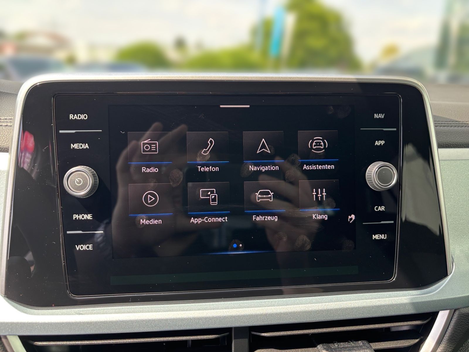Fahrzeugabbildung Volkswagen T-Roc "GOAL" 1.5 TSI 110 kW (150 PS) DSG | *AHK*