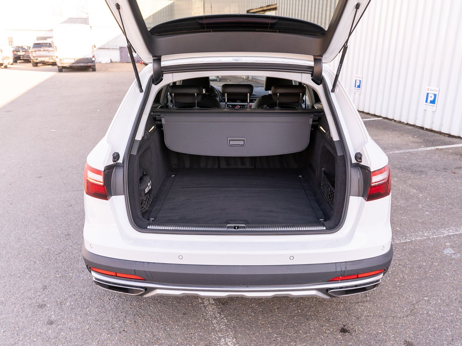 Fahrzeugabbildung Audi A4 allroad quattro 45TFSI Stronic Navi LED 360°