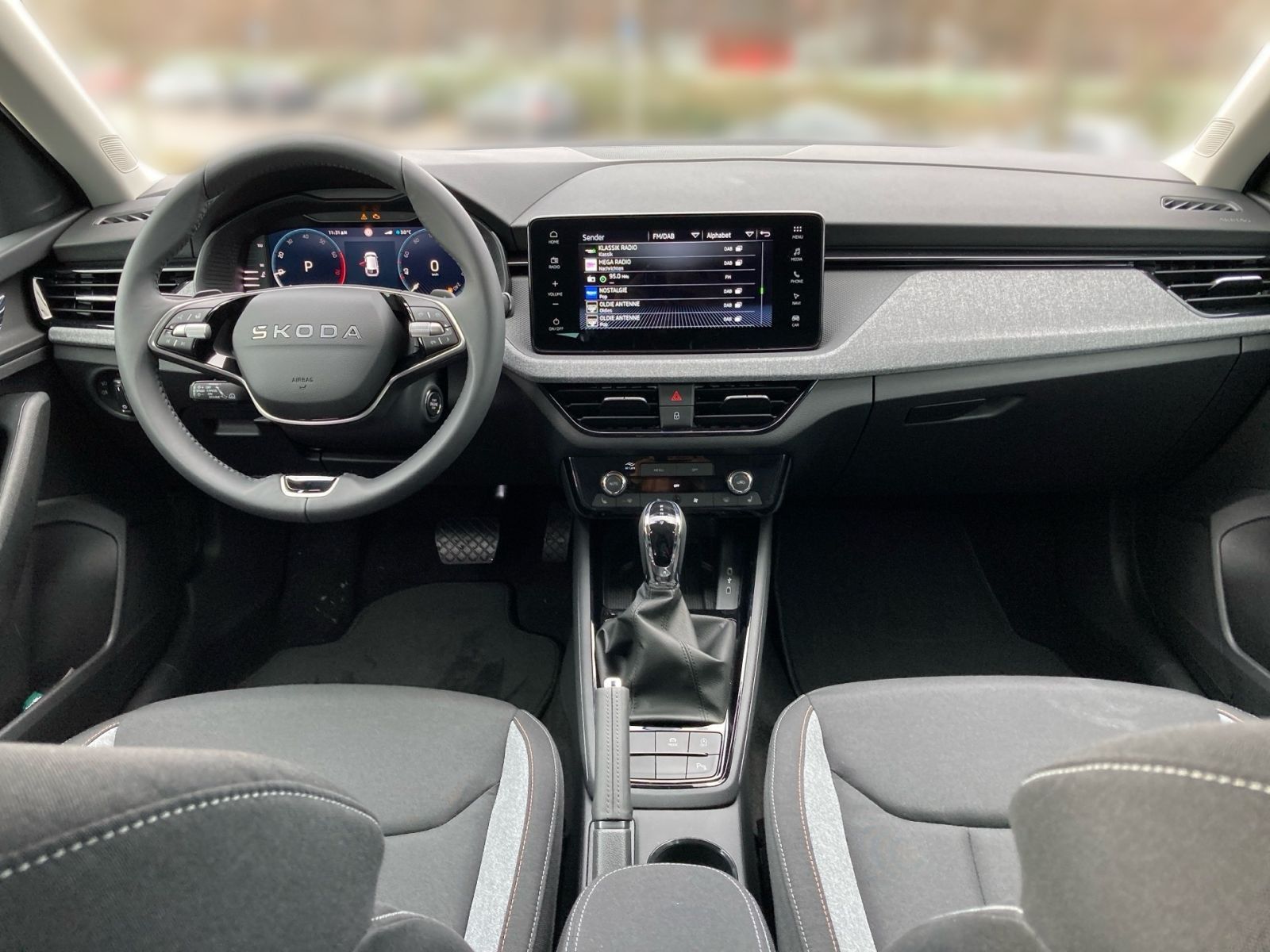 Fahrzeugabbildung SKODA Scala Tour 1,0TSI 116PS DSG Navi Kamera ACC PDC
