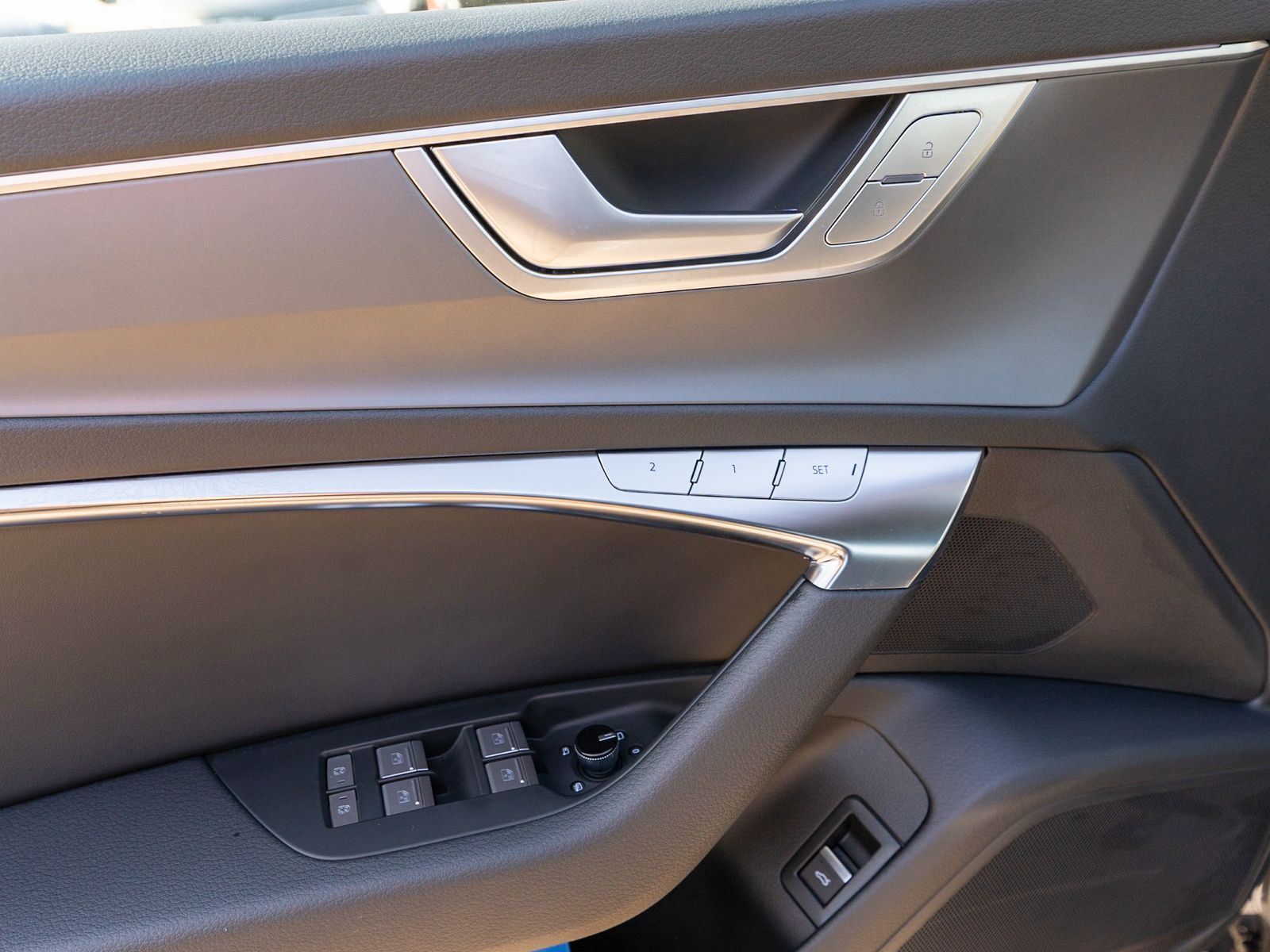 Fahrzeugabbildung Audi A6 Limousine Sline 45TFSI quattr Navi Matrix ACC