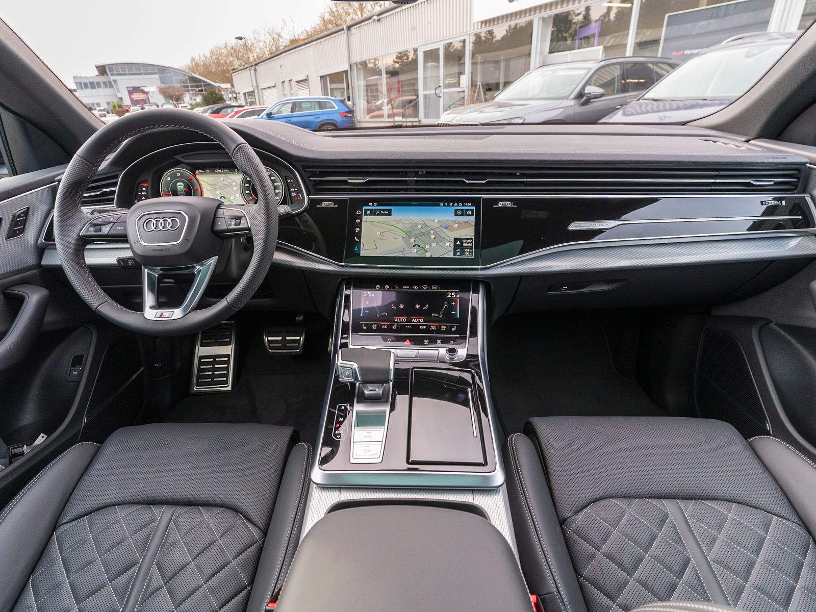 Fahrzeugabbildung Audi Q8 50TDI S line quattro Navi Matrix StandHz 360°