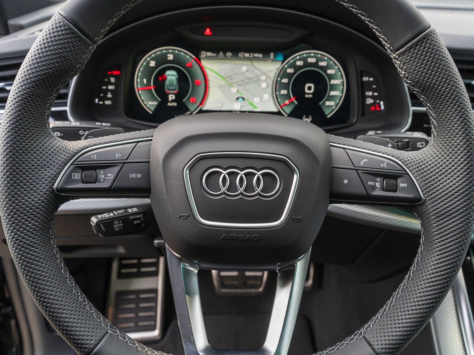 Fahrzeugabbildung Audi Q8 50TDI Sline quattro Navi Matrix StandHz 360°