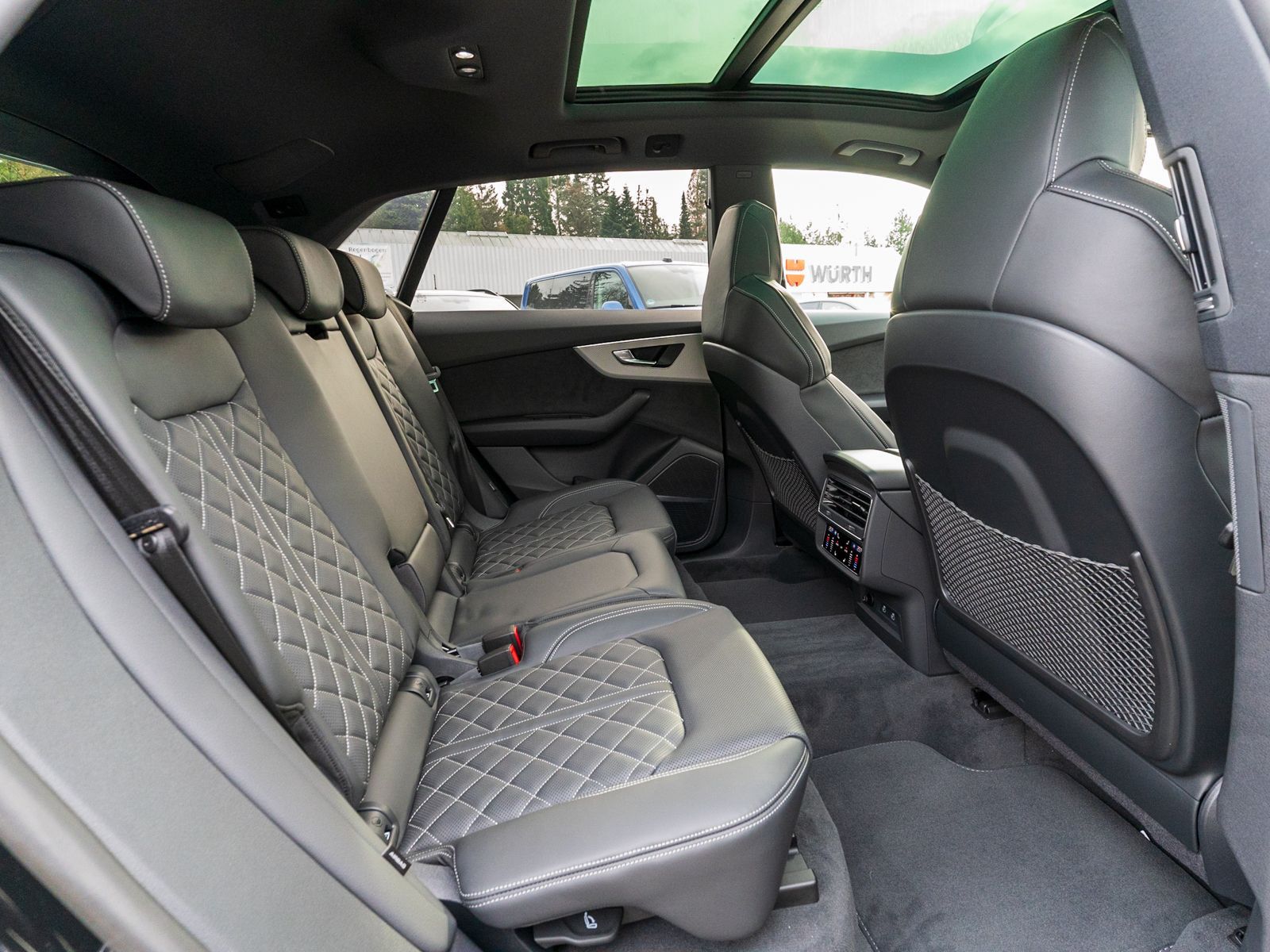 Fahrzeugabbildung Audi Q8 50TDI Sline quattro Navi Matrix StandHz 360°