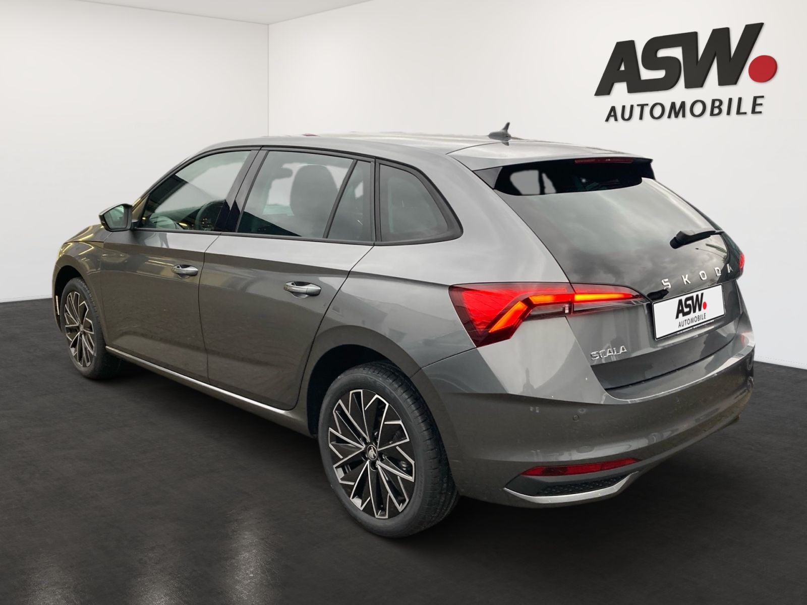 Fahrzeugabbildung SKODA Scala Tour 1,0 TSI 116PS DSG ACC Kamera PDC