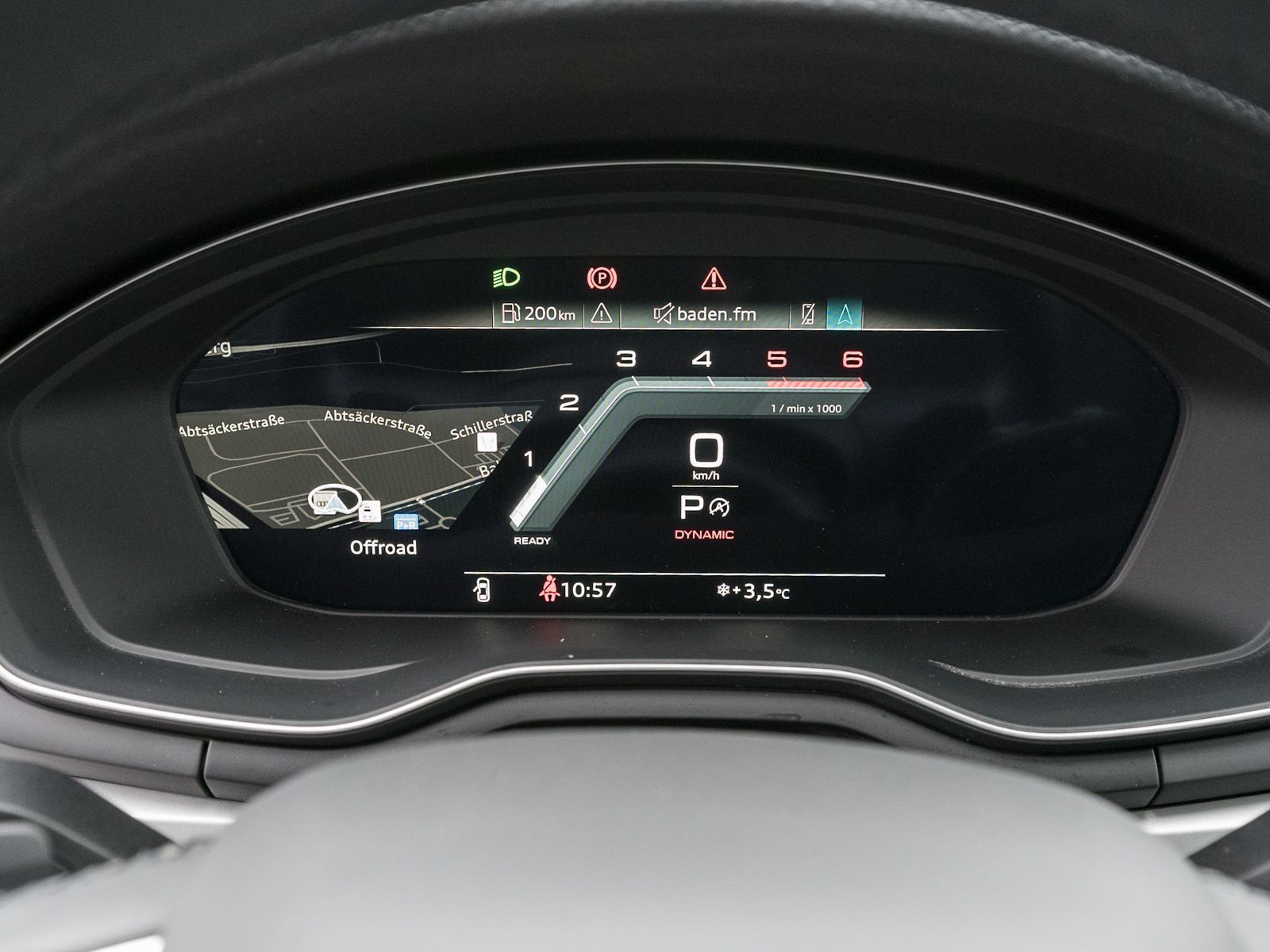 Fahrzeugabbildung Audi A4 Avant advanced 40TDI quattro Navi Matrix RFK