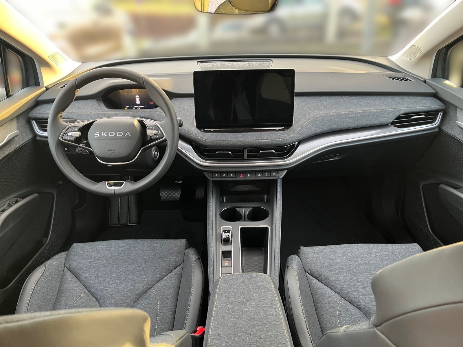 Fahrzeugabbildung SKODA Elroq 55kWh 125kW 19" Navi Kamera PDC ACC SH AHK