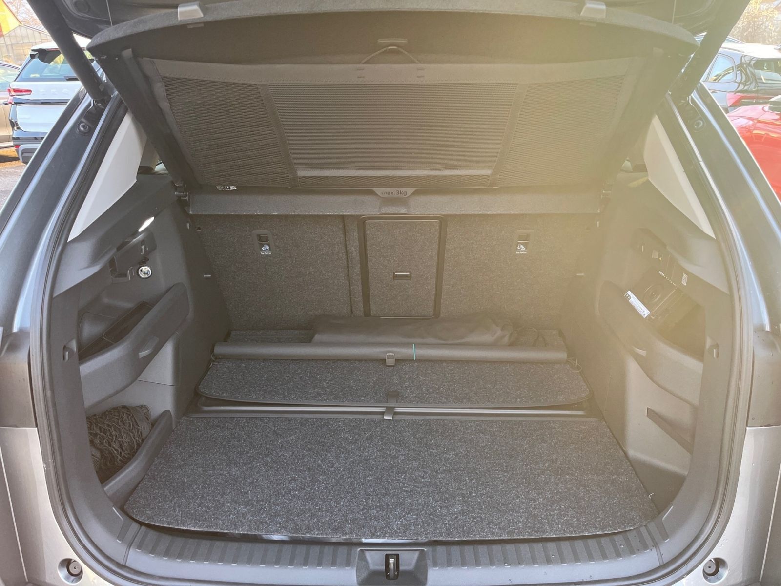 Fahrzeugabbildung SKODA Elroq 55kWh 125kW 19" Navi Kamera PDC ACC SH AHK