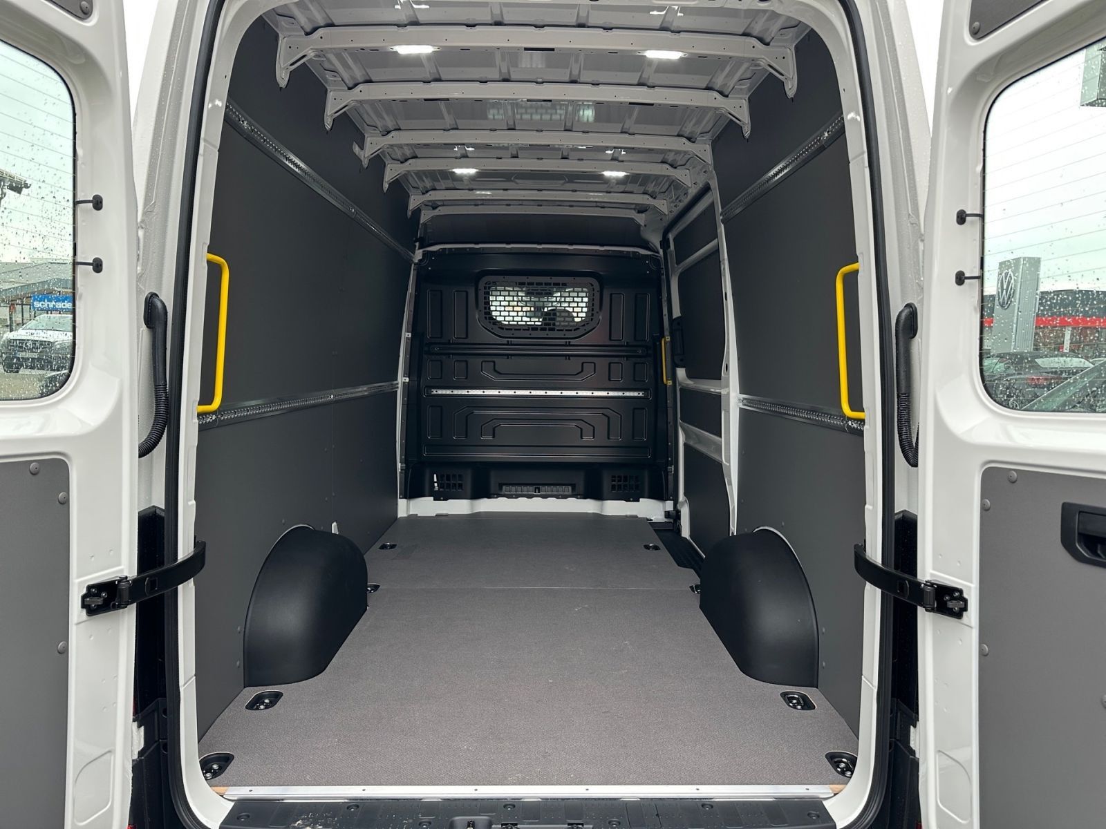 Fahrzeugabbildung Volkswagen Crafter 35 Kasten 2,0 l 140 PS AHK