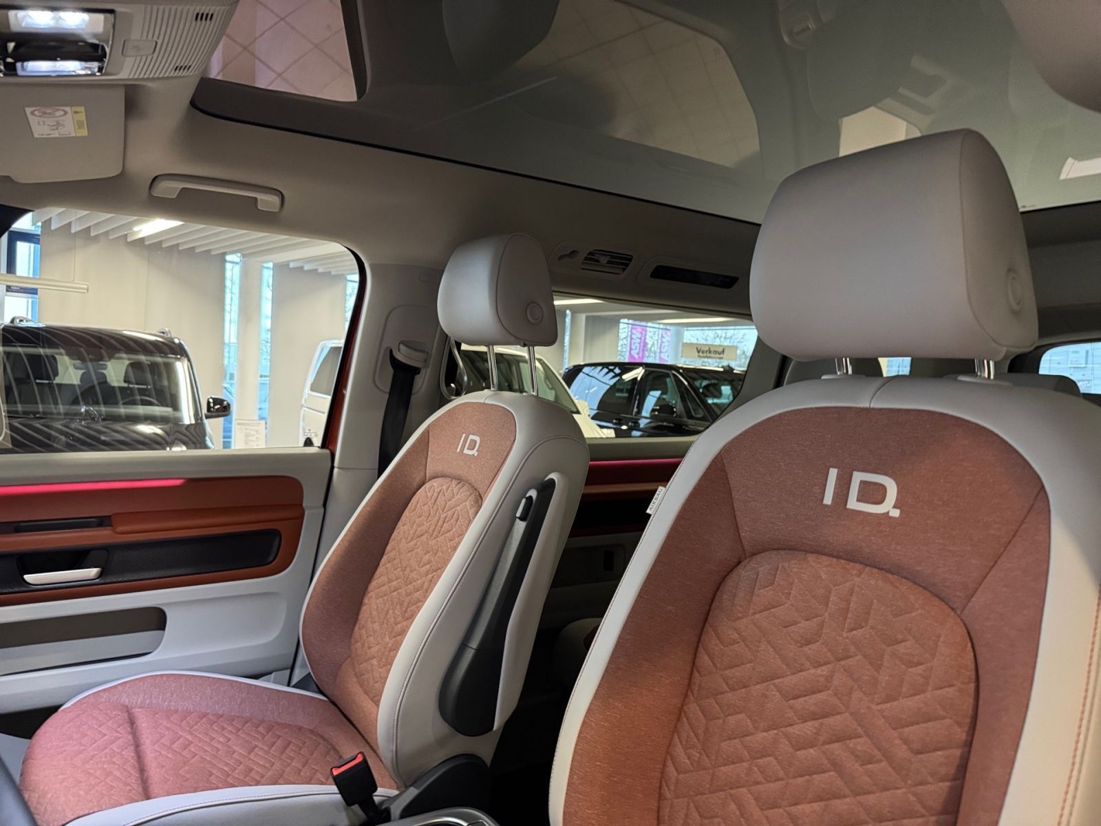 Fahrzeugabbildung Volkswagen ID.Buzz Pro 210 kW (286 PS) Automatik *7-Sitzer*
