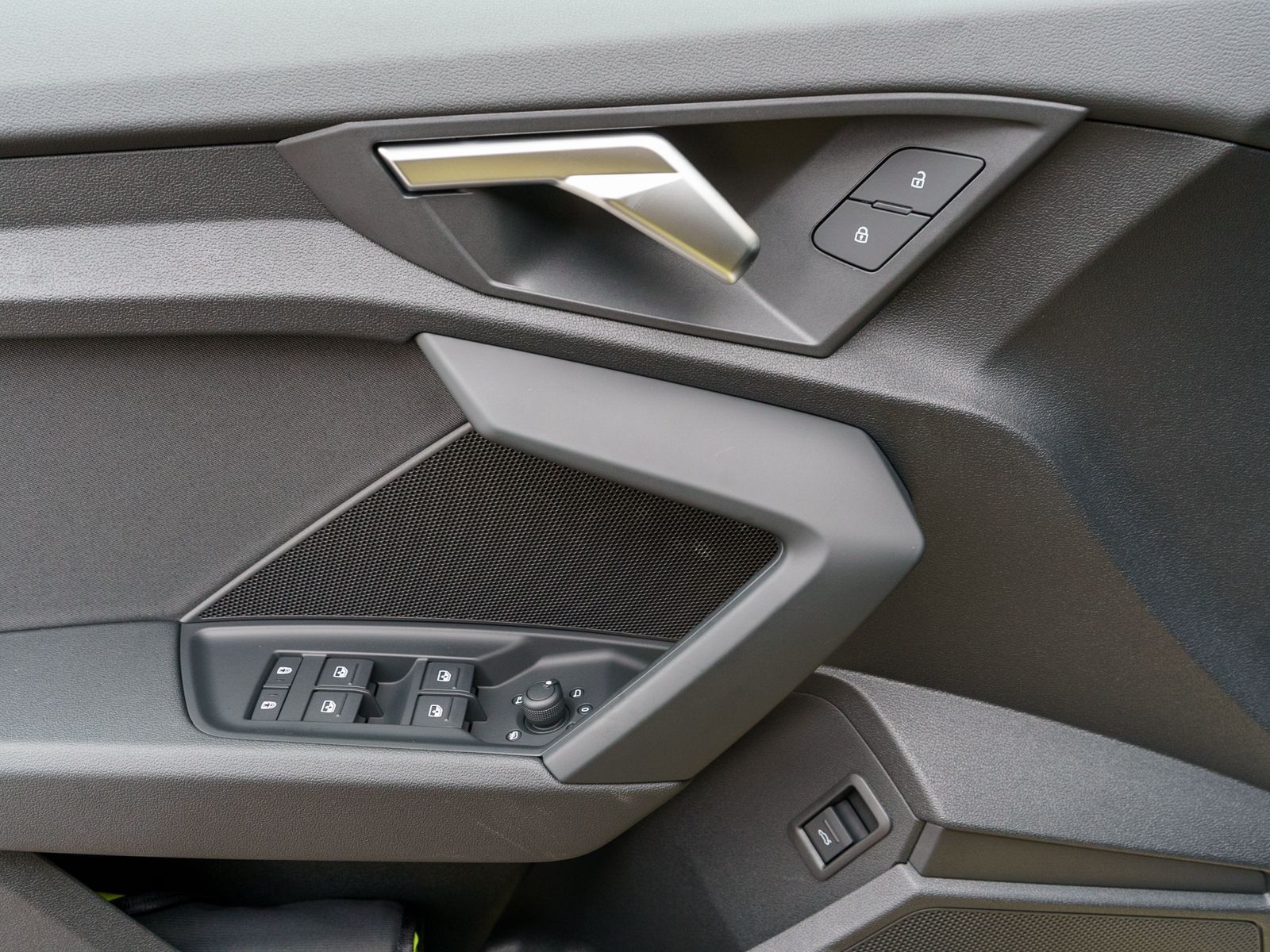 Fahrzeugabbildung Audi A3 Sportback S line 30TDI Stronic Navi AHK ACC