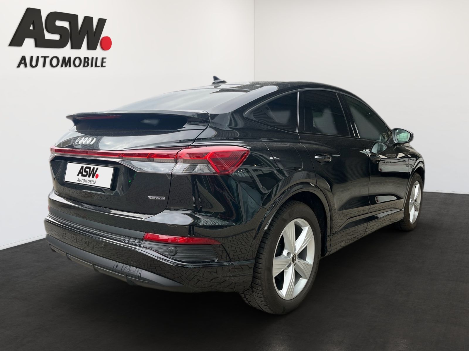 Fahrzeugabbildung Audi Q4 Sportback 50 e-tron quattro 220 kW