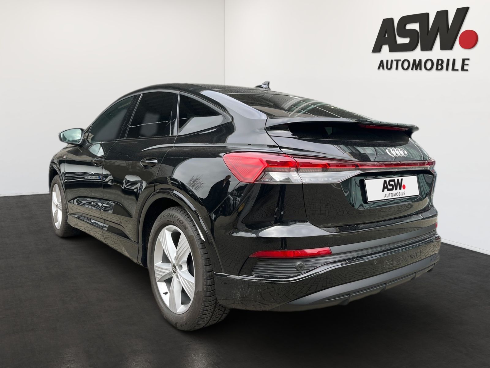 Fahrzeugabbildung Audi Q4 Sportback 50 e-tron quattro 220 kW