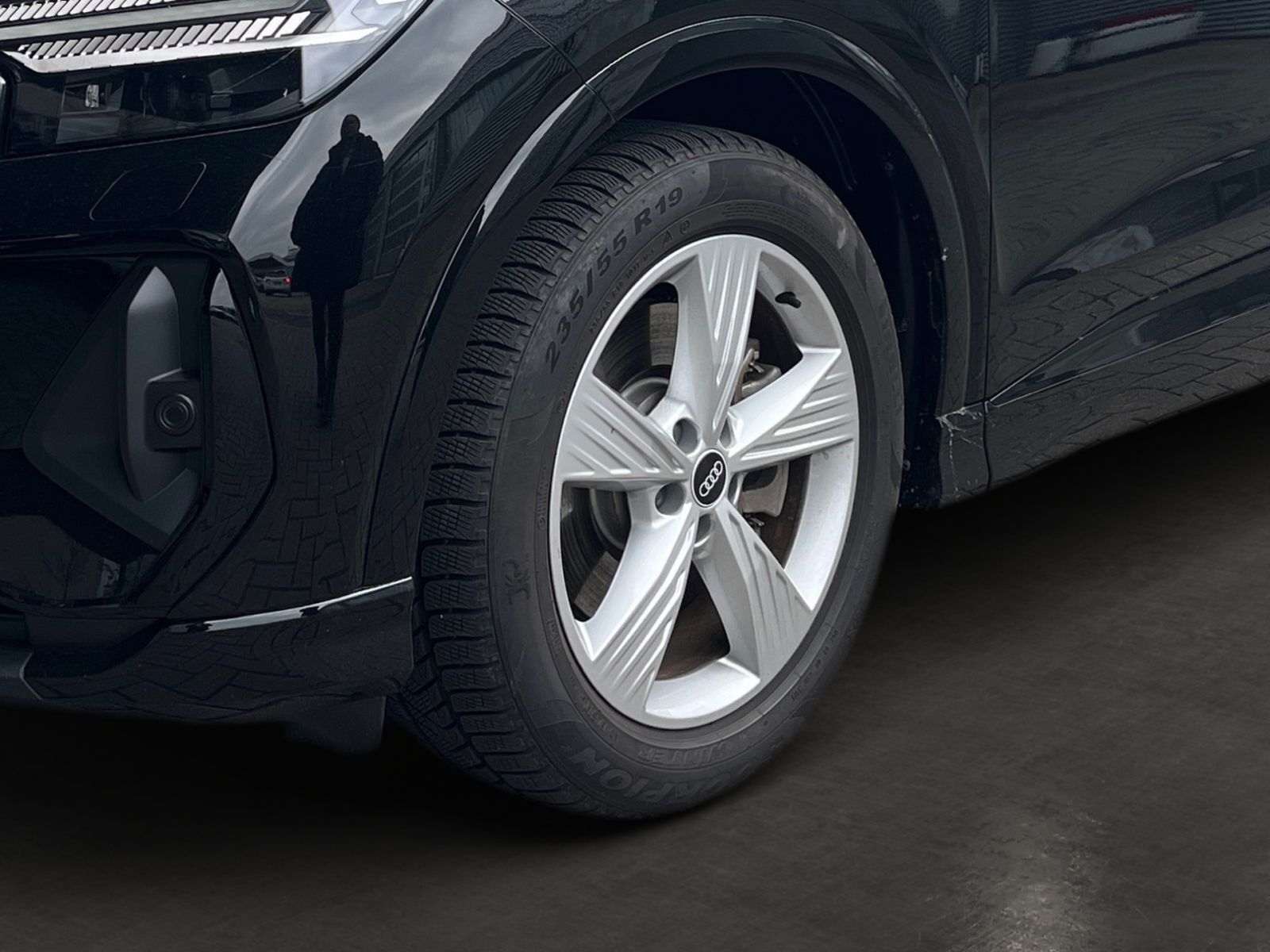 Fahrzeugabbildung Audi Q4 Sportback 50 e-tron quattro 220 kW