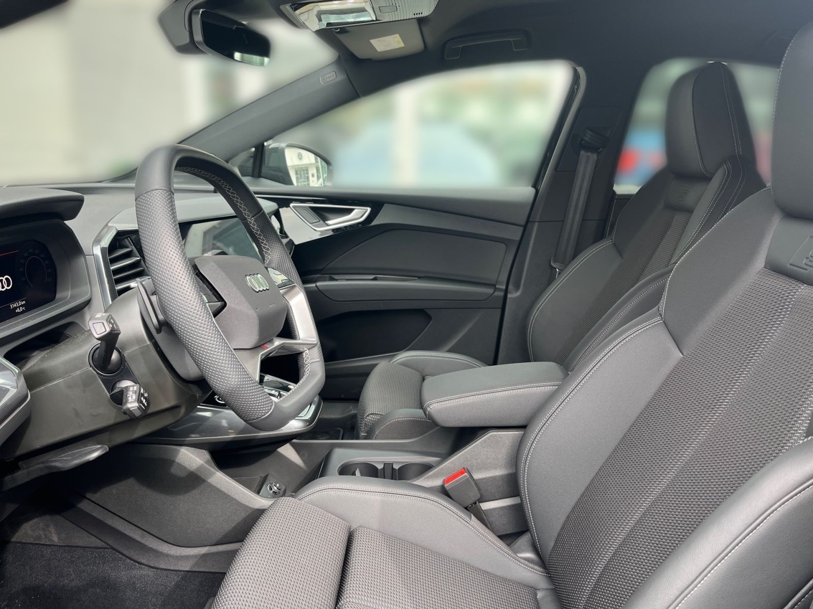 Fahrzeugabbildung Audi Q4 Sportback 50 e-tron quattro 220 kW