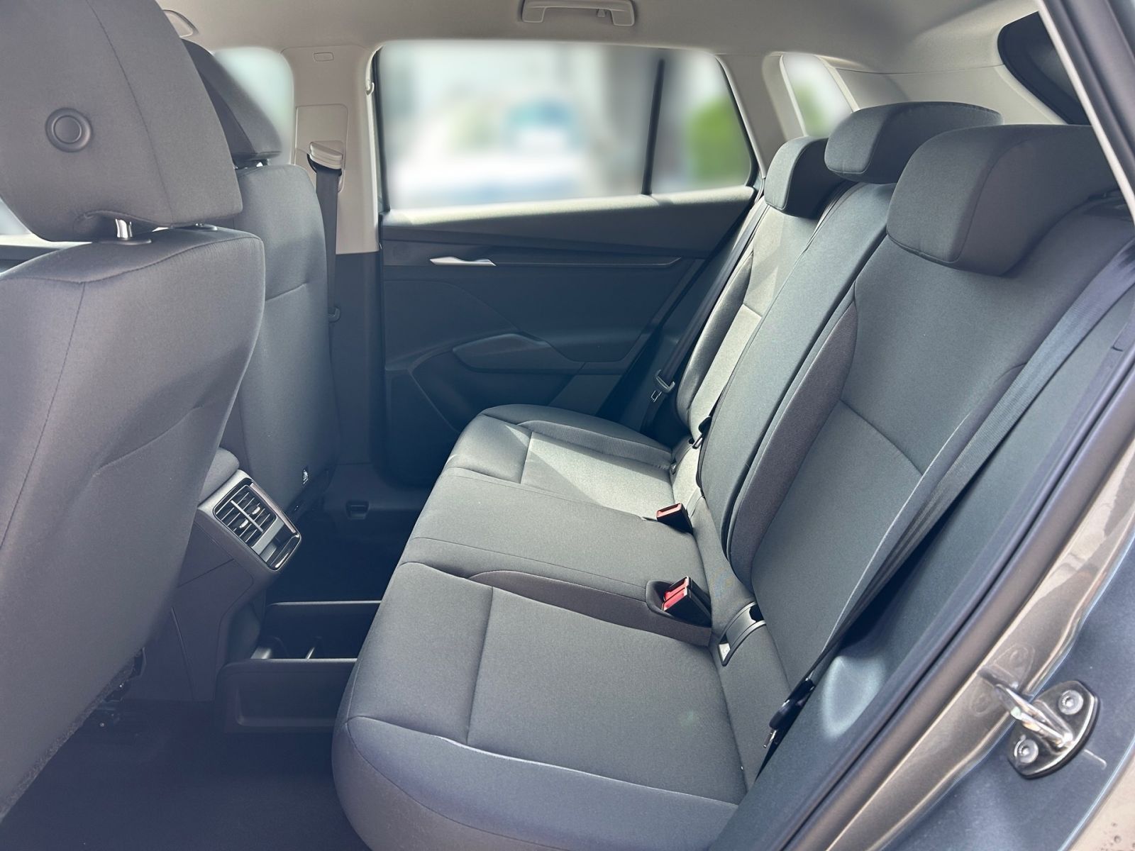 Fahrzeugabbildung SKODA Elroq 50 Tour 125 kW Kamera PDC SHZ Navi AHK
