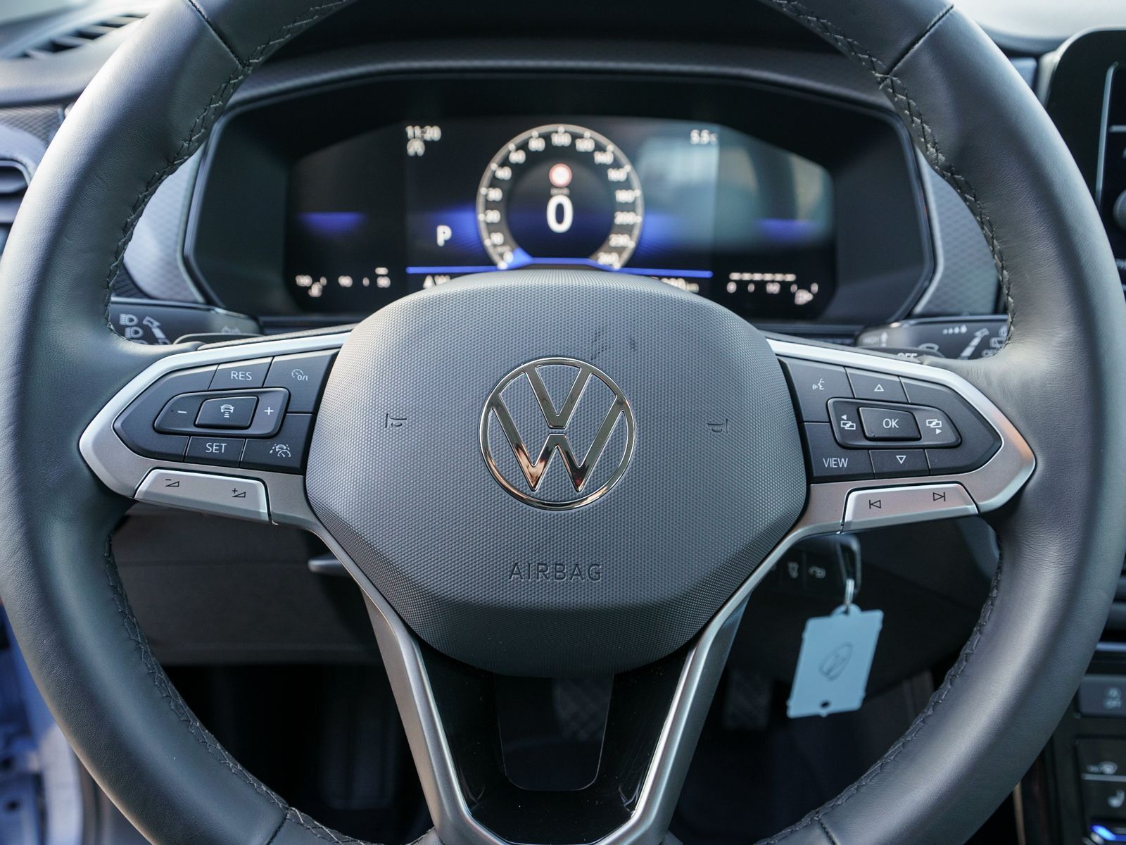 Fahrzeugabbildung Volkswagen T-Cross Life 1.5 TSI DSG LED Navi PDC ACC SHZ VC