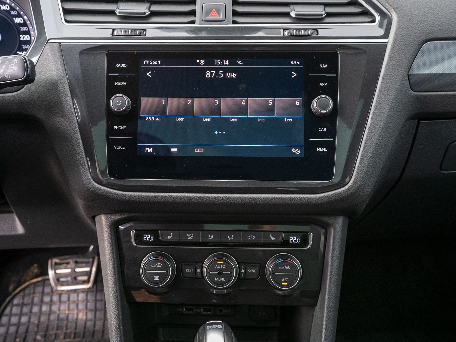 Fahrzeugabbildung Volkswagen Tiguan Allspace R-Line 2.0TSI 4M DSG LED HUD AHK
