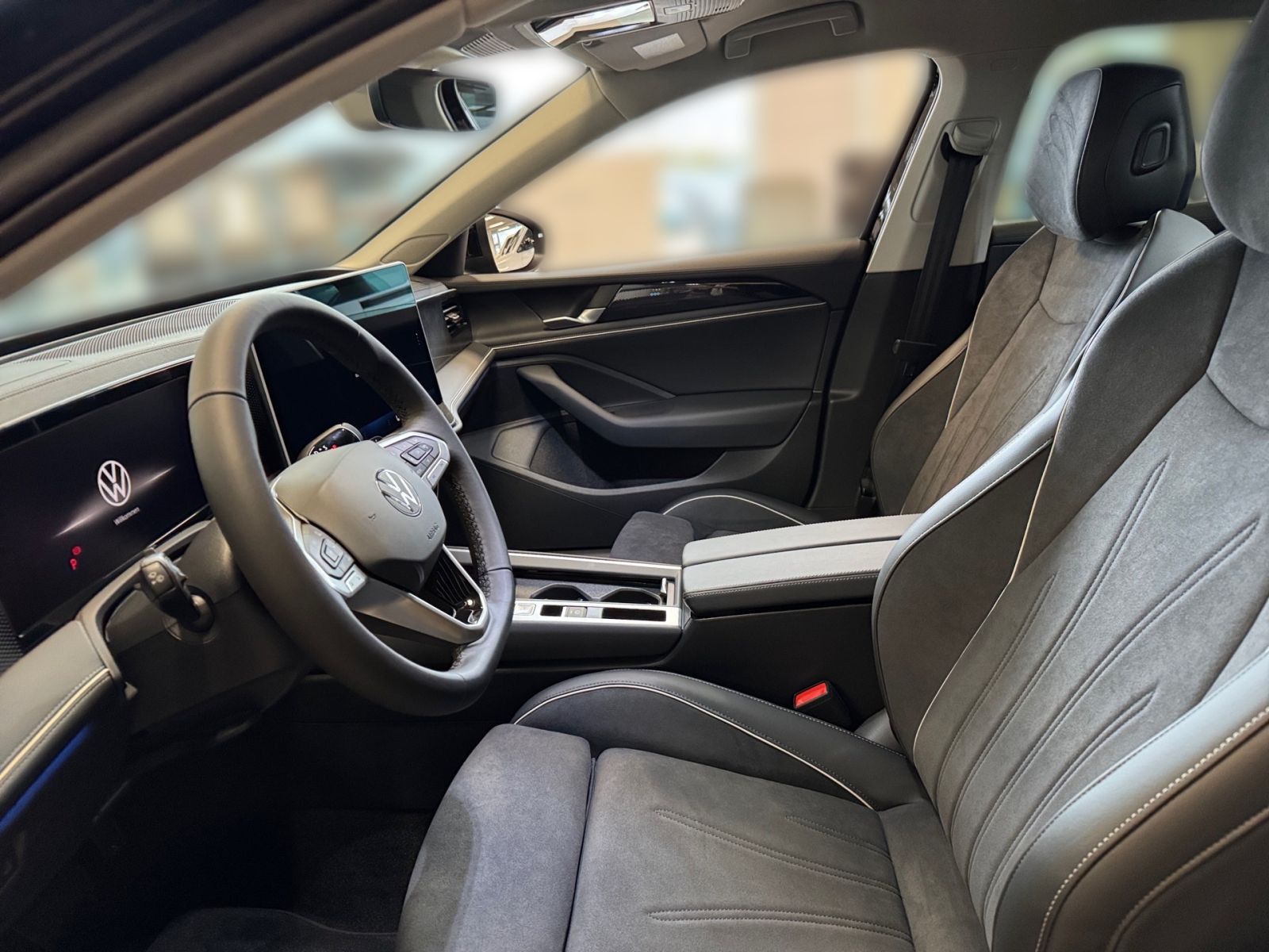 Fahrzeugabbildung Volkswagen Passat Variant Business 2.0 TDI DSG LED SHZ AHK