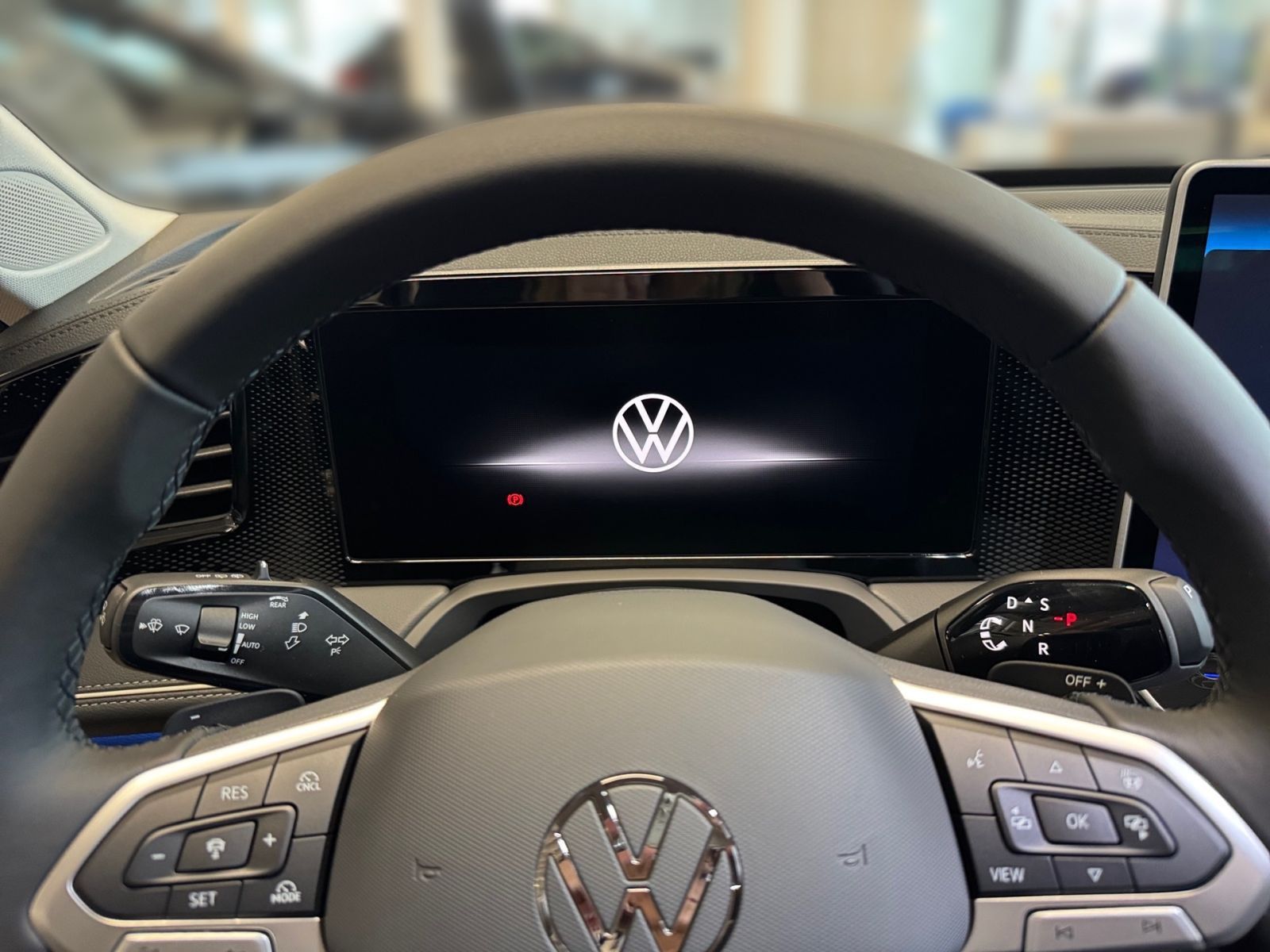 Fahrzeugabbildung Volkswagen Passat Variant Business 2.0 TDI DSG LED SHZ AHK