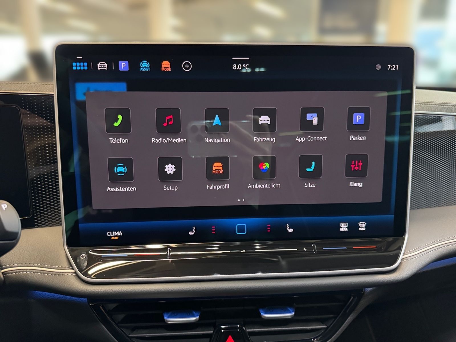 Fahrzeugabbildung Volkswagen Passat Variant Business 2.0 TDI DSG LED SHZ AHK