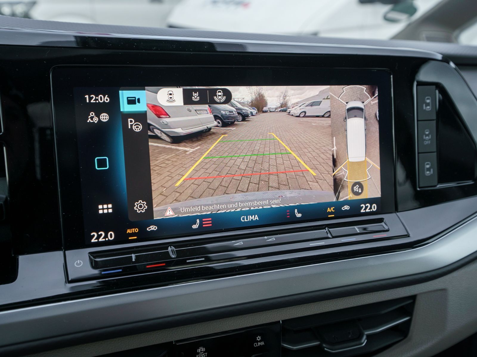 Fahrzeugabbildung Volkswagen Multivan Life 2,0 TDI SCR DSG lang 7-Sitzer AHK
