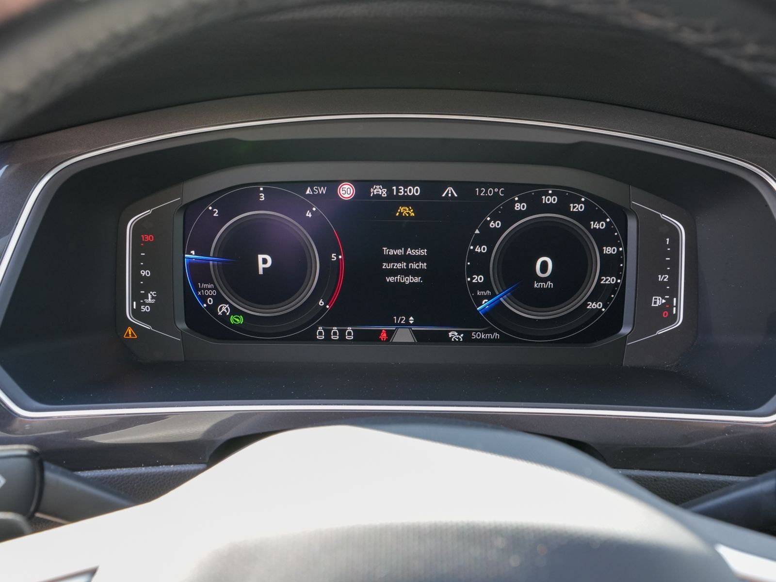 Fahrzeugabbildung Volkswagen Tiguan Allspace R-Line 4M 2.0 TDI DSG Stdhzg AHK
