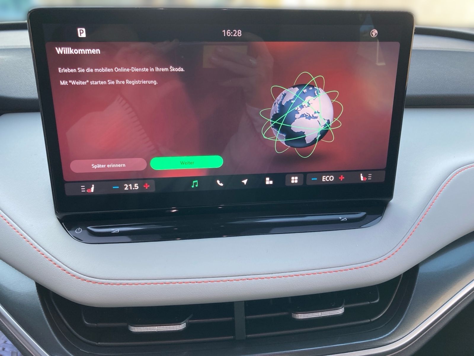 Fahrzeugabbildung SKODA Elroq 60 63kWh Elektromotor 204PS ACC Kamera AHK