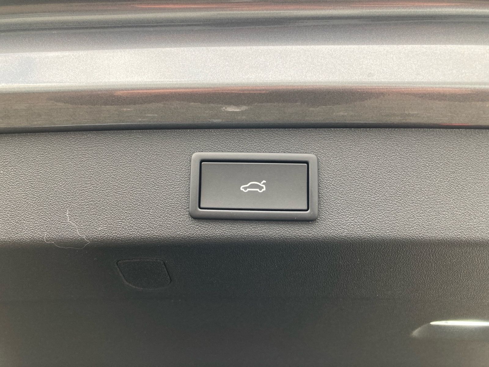 Fahrzeugabbildung SKODA Kodiaq Selection 1,5TSI iV 204PS DSG SHZ ACC AHK