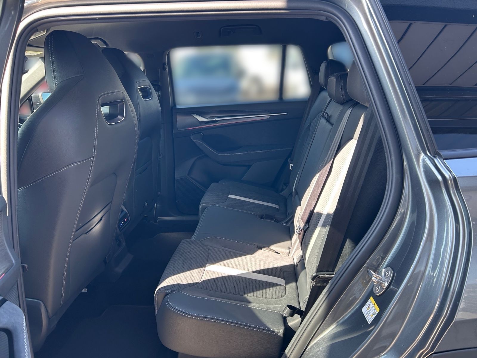 Fahrzeugabbildung SKODA Kodiaq Sportline 2,0TSI 204PS DSG 4x4 Standh AHK