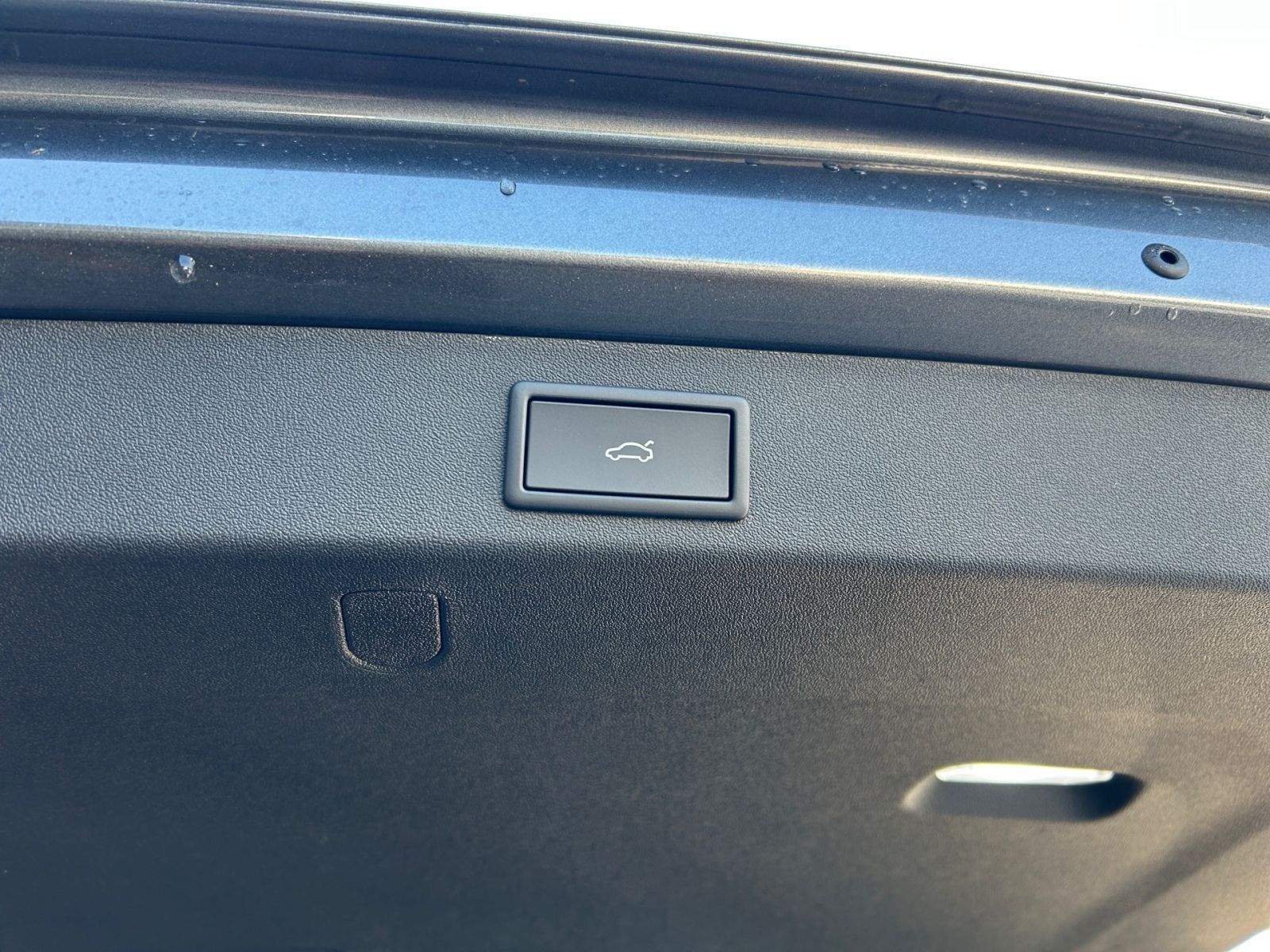 Fahrzeugabbildung SKODA Kodiaq Sportline 2,0TSI 204PS DSG 4x4 Standh AHK