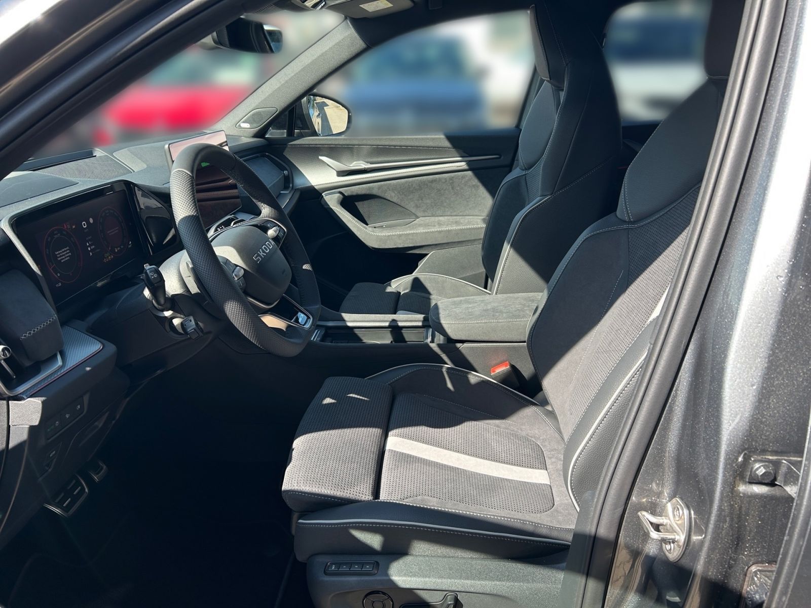 Fahrzeugabbildung SKODA Kodiaq Sportline 2,0TSI 204PS DSG 4x4 Standh AHK