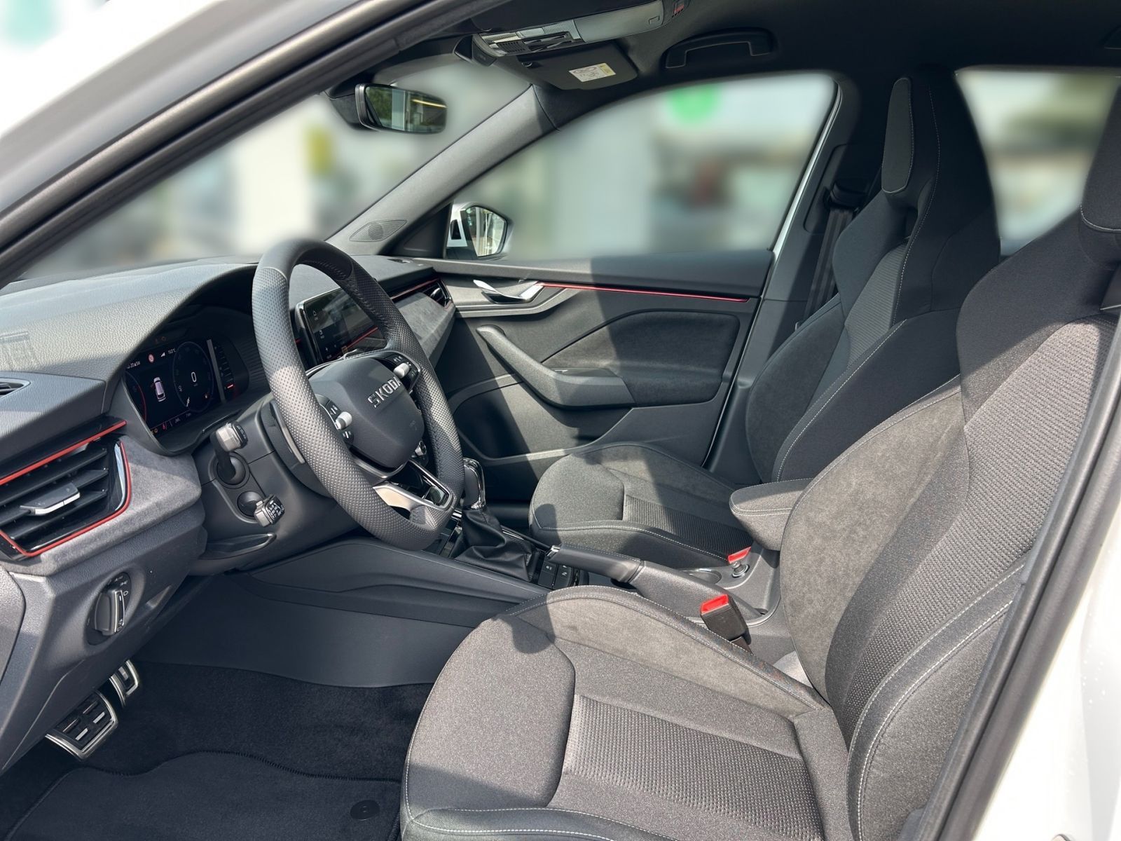 Fahrzeugabbildung SKODA Kamiq Selection 1,0 TSI 116PS DSG ACC Kamera AHK