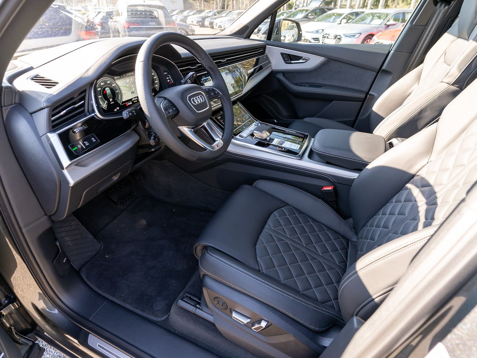Fahrzeugabbildung Audi Q7 60 TFSI e S line qu. FACELIFT Navi Pano 360°