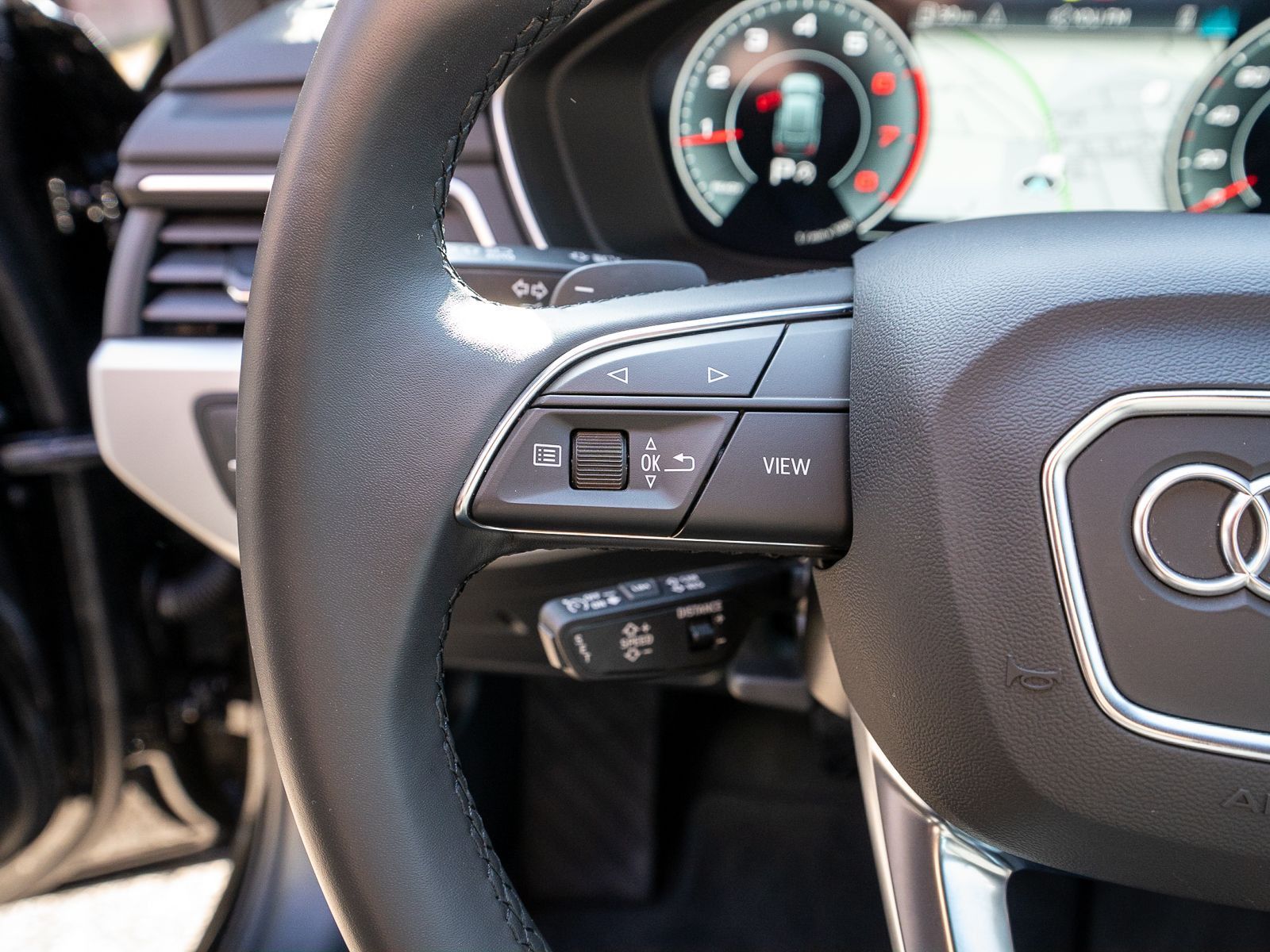 Fahrzeugabbildung Audi A4 Avant advanced 35TFSI Stroni Navi LED RFK ACC