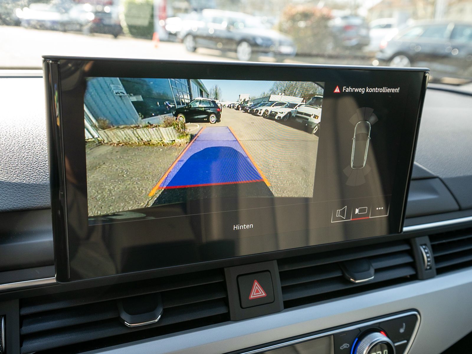 Fahrzeugabbildung Audi A4 Avant advanced 35TFSI Stroni Navi LED RFK ACC