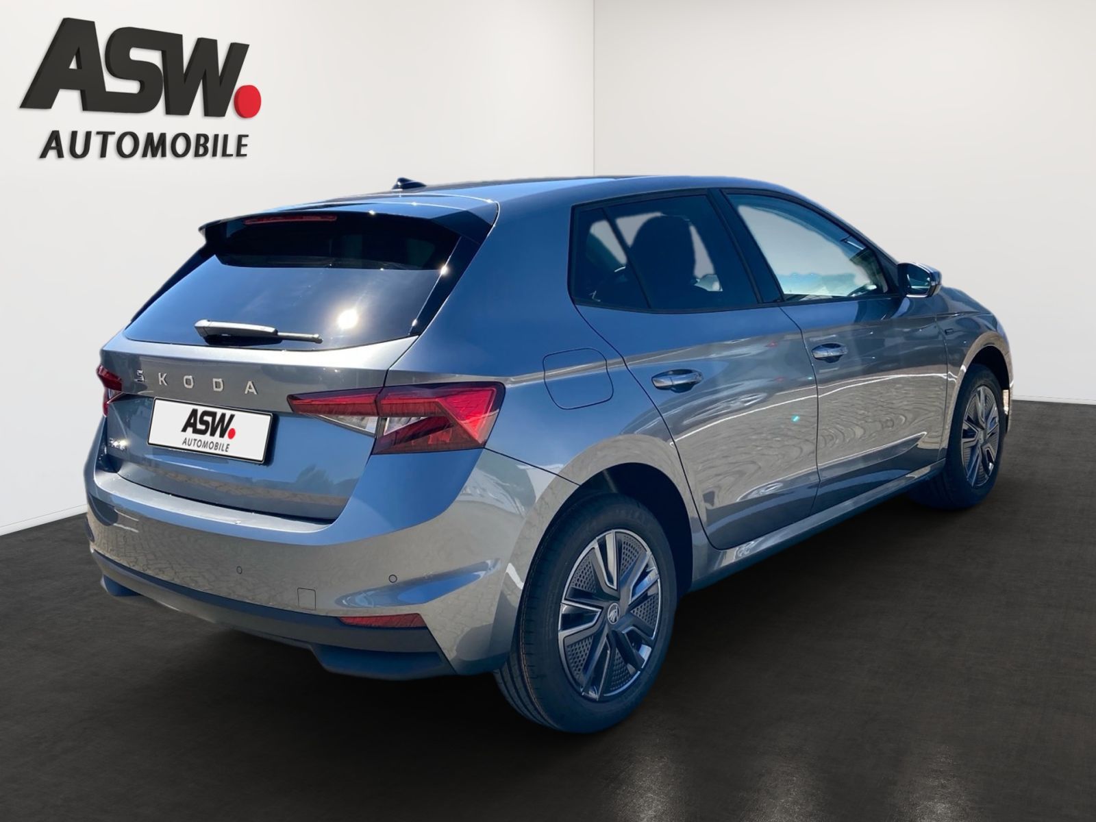 Fahrzeugabbildung SKODA Fabia Tour 1,0 TSI 116PS DSG ACC PDC Kamera SHZ