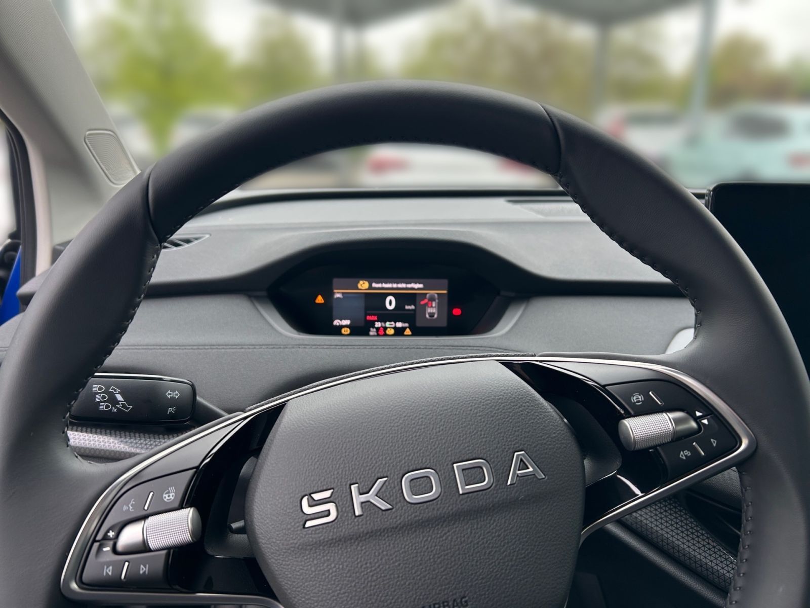 Fahrzeugabbildung SKODA Elroq 50 Tour 55 kWh Elektromotor 170PS SHZ AHK