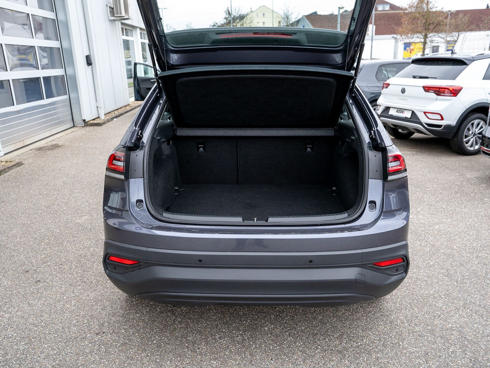 Fahrzeugabbildung Volkswagen Taigo Life 1.0 TSI 5-Gang LED Navi PDC SHZ