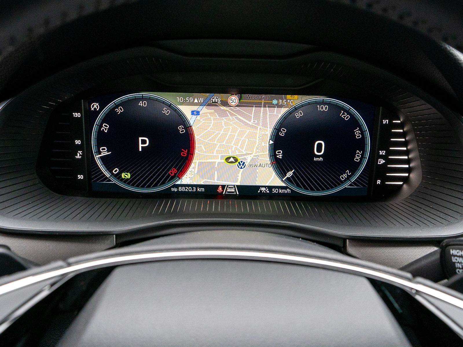 Fahrzeugabbildung SKODA Kamiq Style 1.5 TSI DSG LED Navi RFK ACC SHZ AHK