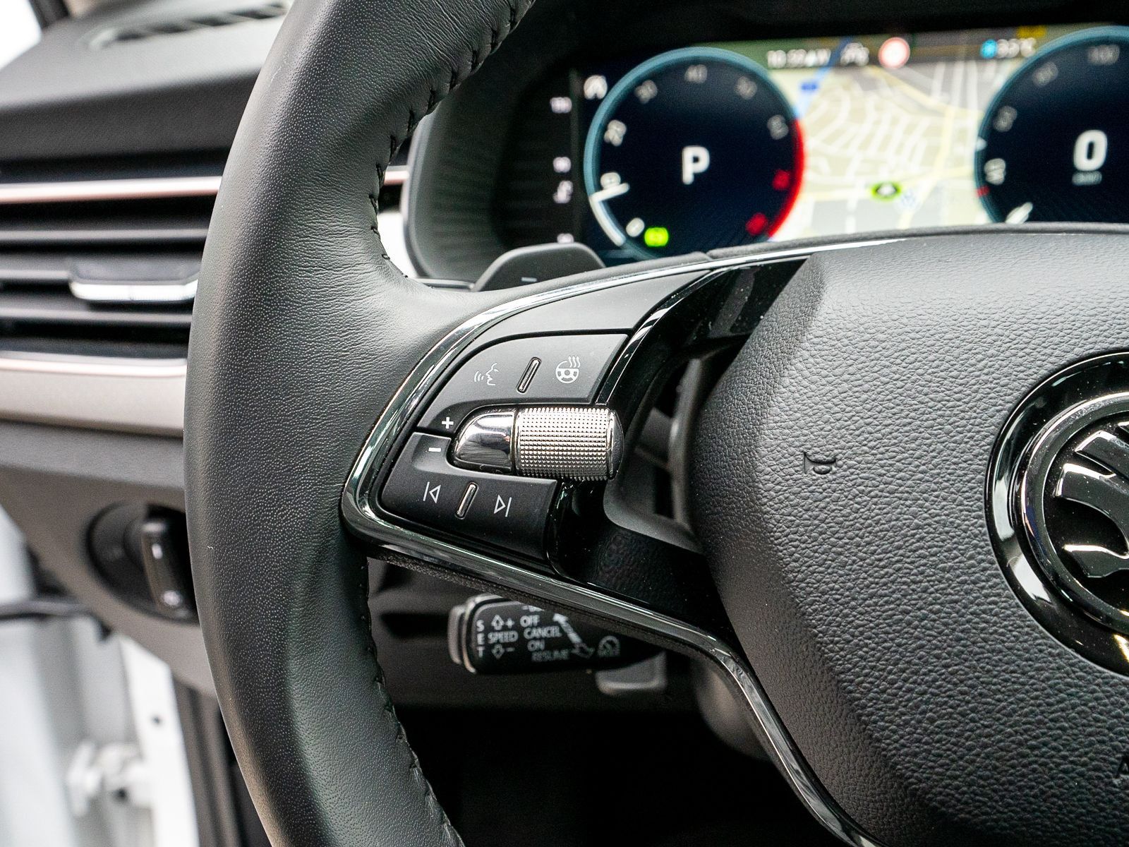 Fahrzeugabbildung SKODA Kamiq Style 1.5 TSI DSG LED Navi RFK ACC SHZ AHK
