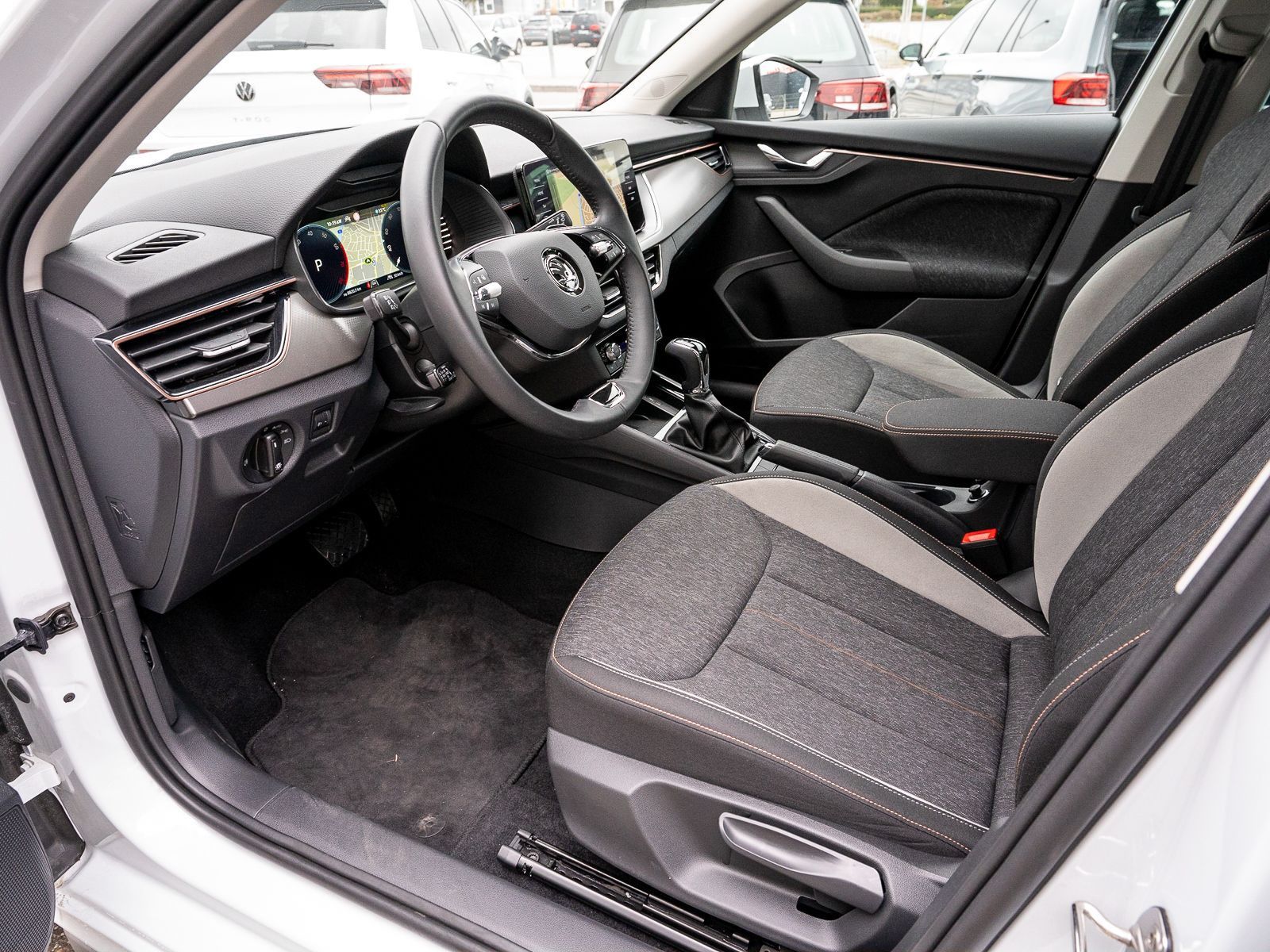 Fahrzeugabbildung SKODA Kamiq Style 1.5 TSI DSG LED Navi RFK ACC SHZ AHK