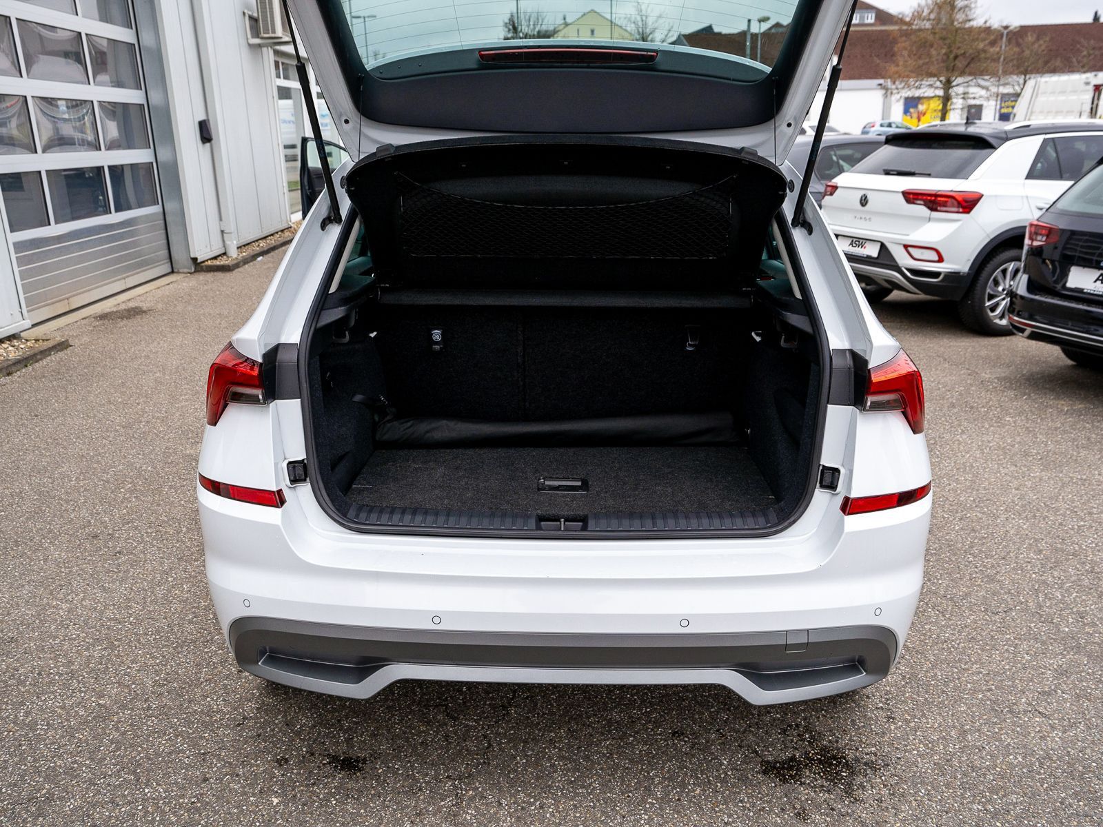 Fahrzeugabbildung SKODA Kamiq Style 1.5 TSI DSG LED Navi RFK ACC SHZ AHK