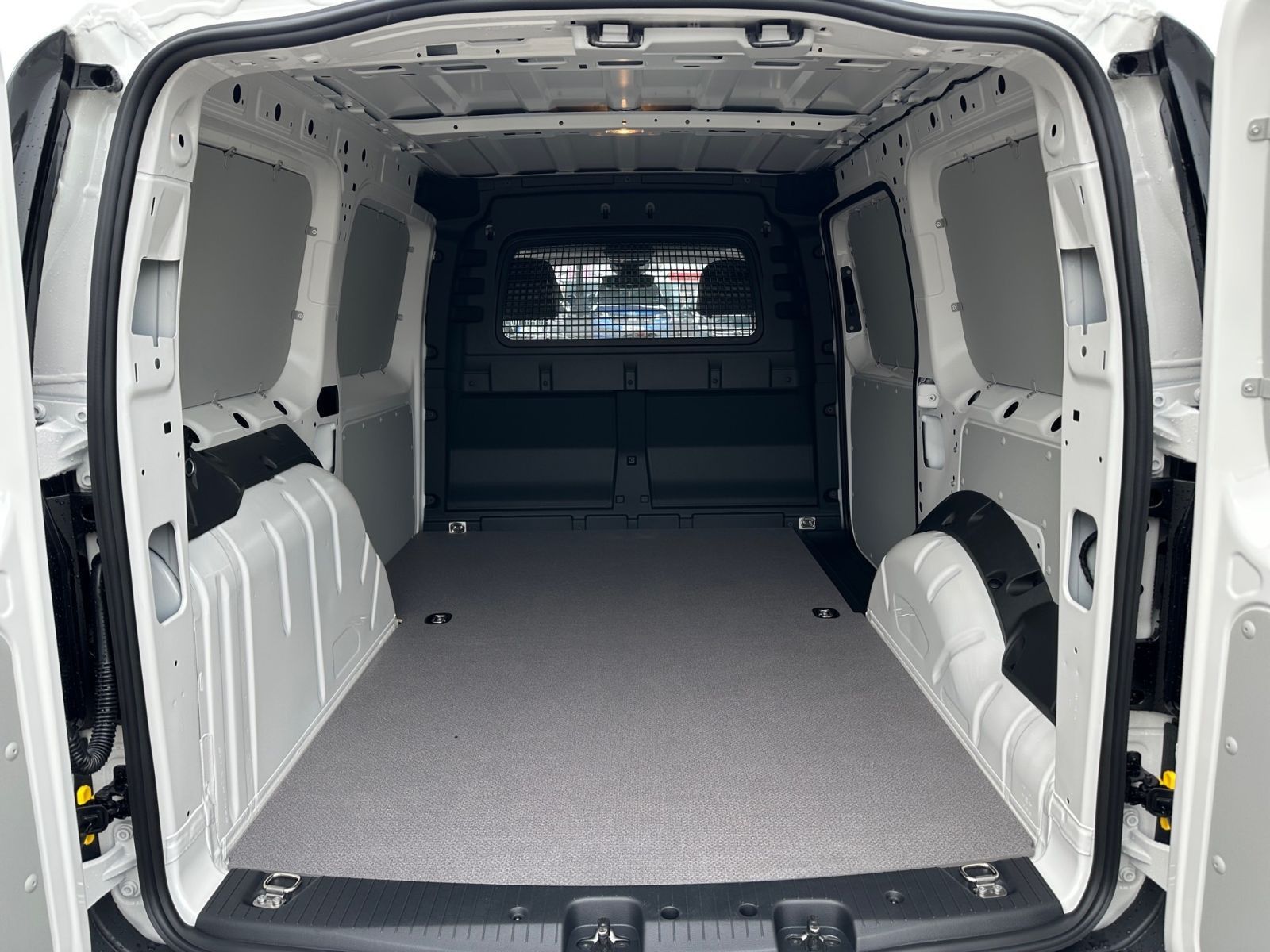 Fahrzeugabbildung Volkswagen Caddy Cargo Maxi 2,0 l 75 kW TDI 6-Gang