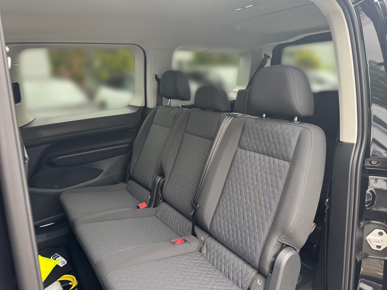 Fahrzeugabbildung Volkswagen Caddy Maxi "GOAL" 7-Sitzer 1.5 eHybrid DSG | LED