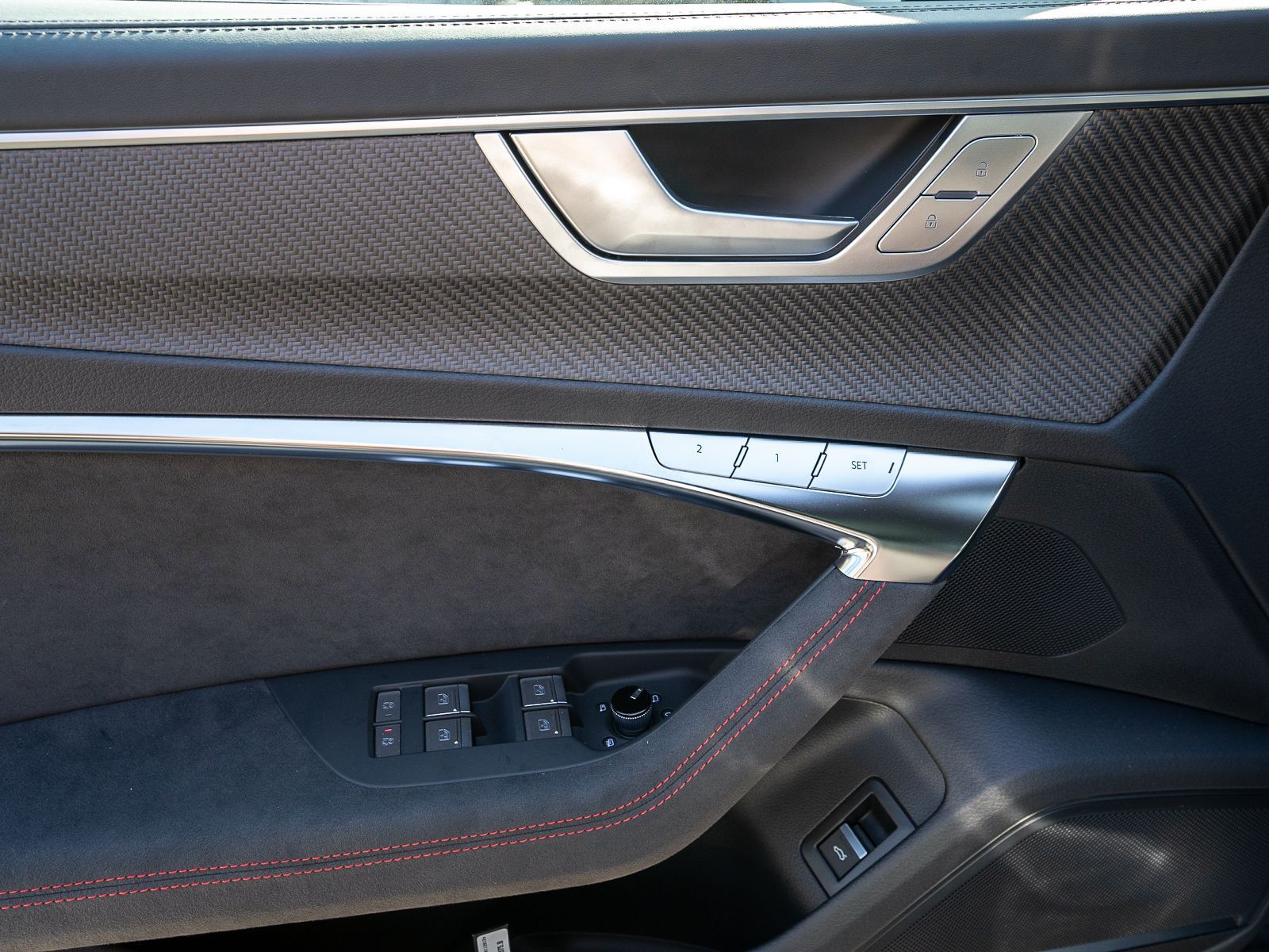 Fahrzeugabbildung Audi RS 6 Avant performance 463(630) kW( PS) tiptroni