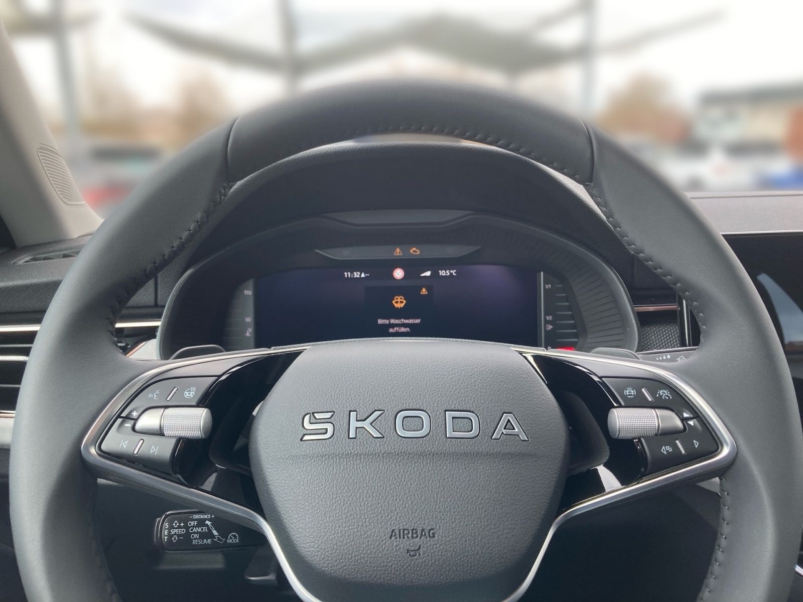 Fahrzeugabbildung SKODA Kamiq Selection 1,0 TSI 116PS DSG ACC Kamera AHK