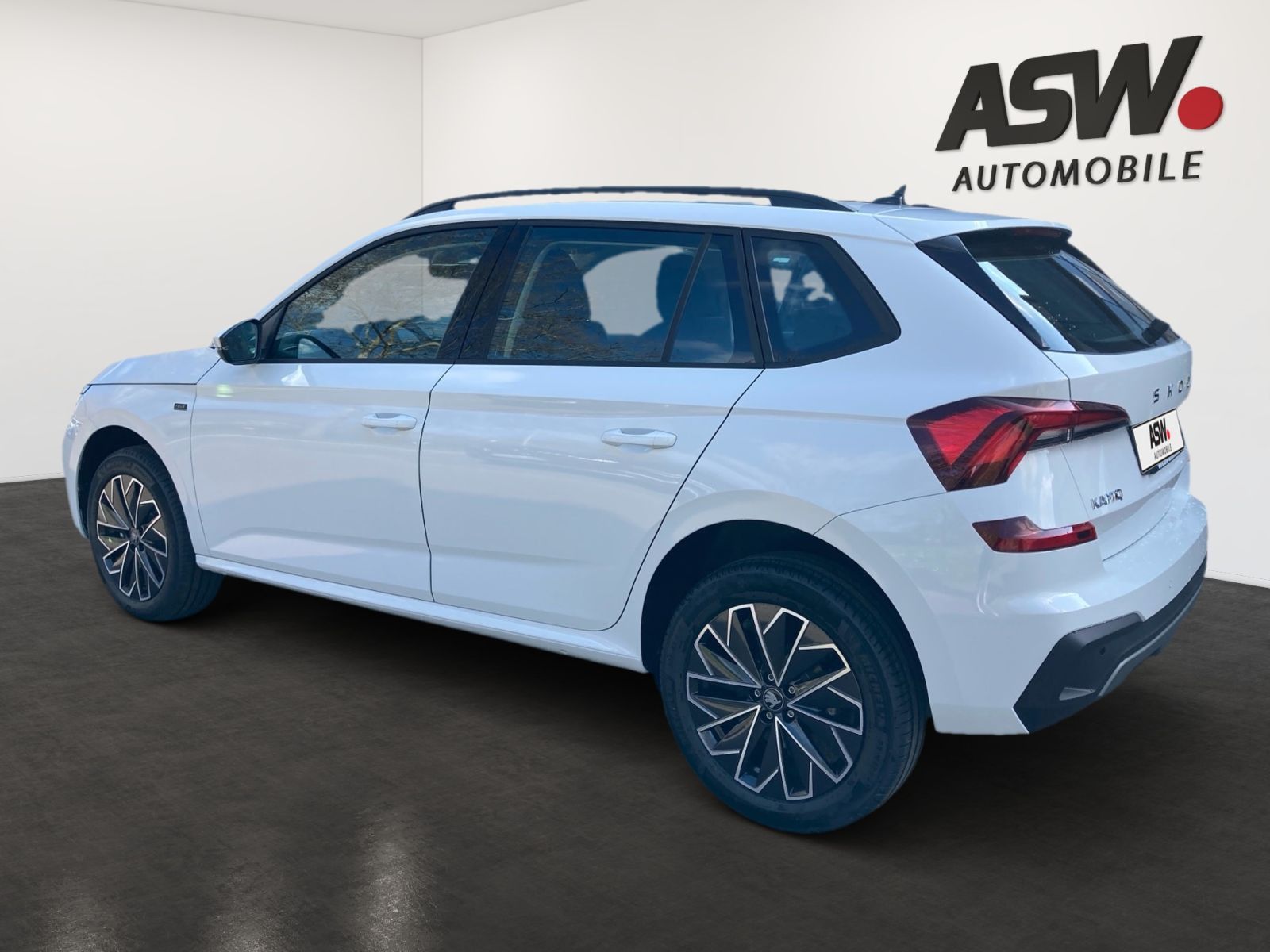 Fahrzeugabbildung SKODA Kamiq Tour 1,0 TSI 116PS DSG ACC Kamera SHZ AHK